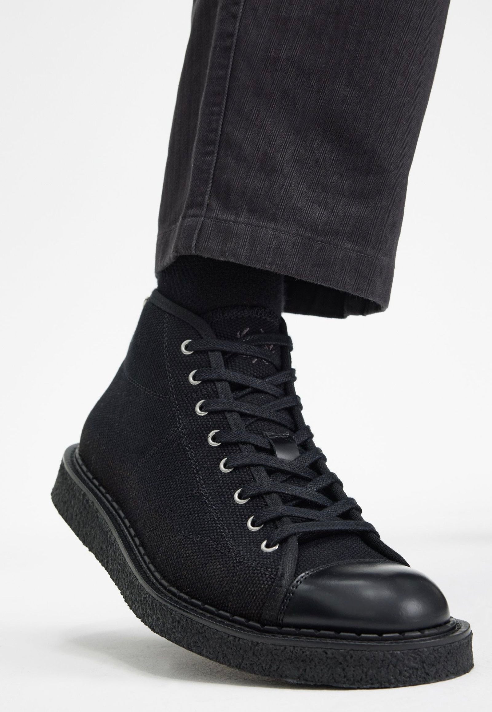 Fred Perry x George Cox - Heavy Canvas Monkey Black - Shoes | Neutral-Image