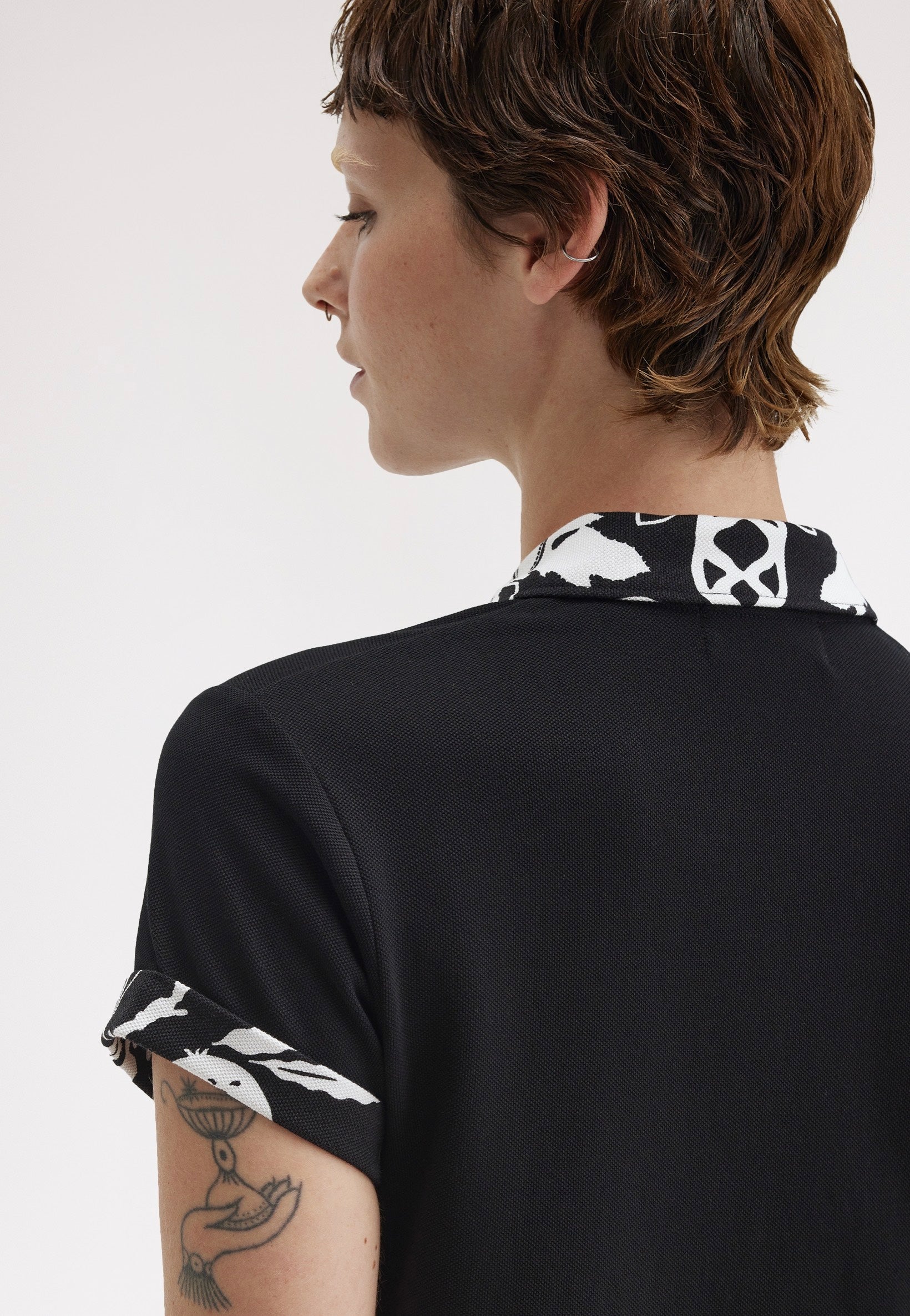 Fred Perry x Amy Winehouse - Printed Trim Black - Polo | Women-Image