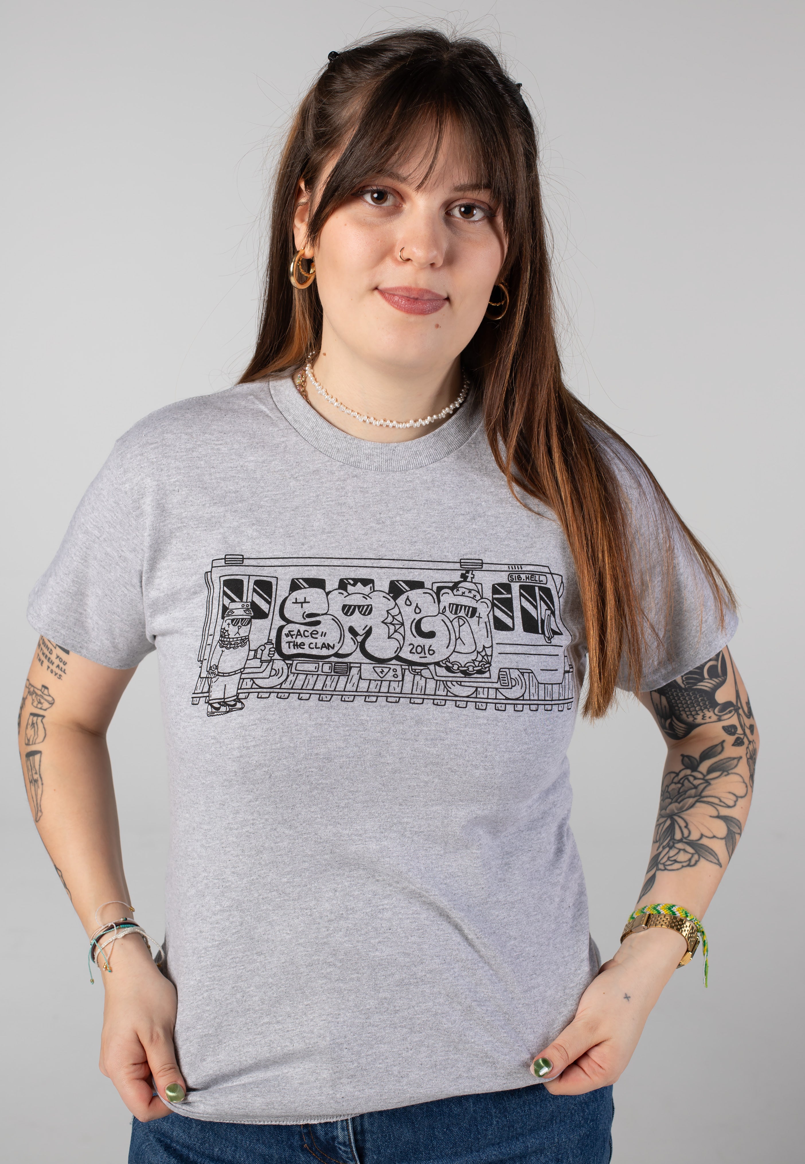Siberian Meet Grinder - Grafitti Grey - T-Shirt | Women-Image