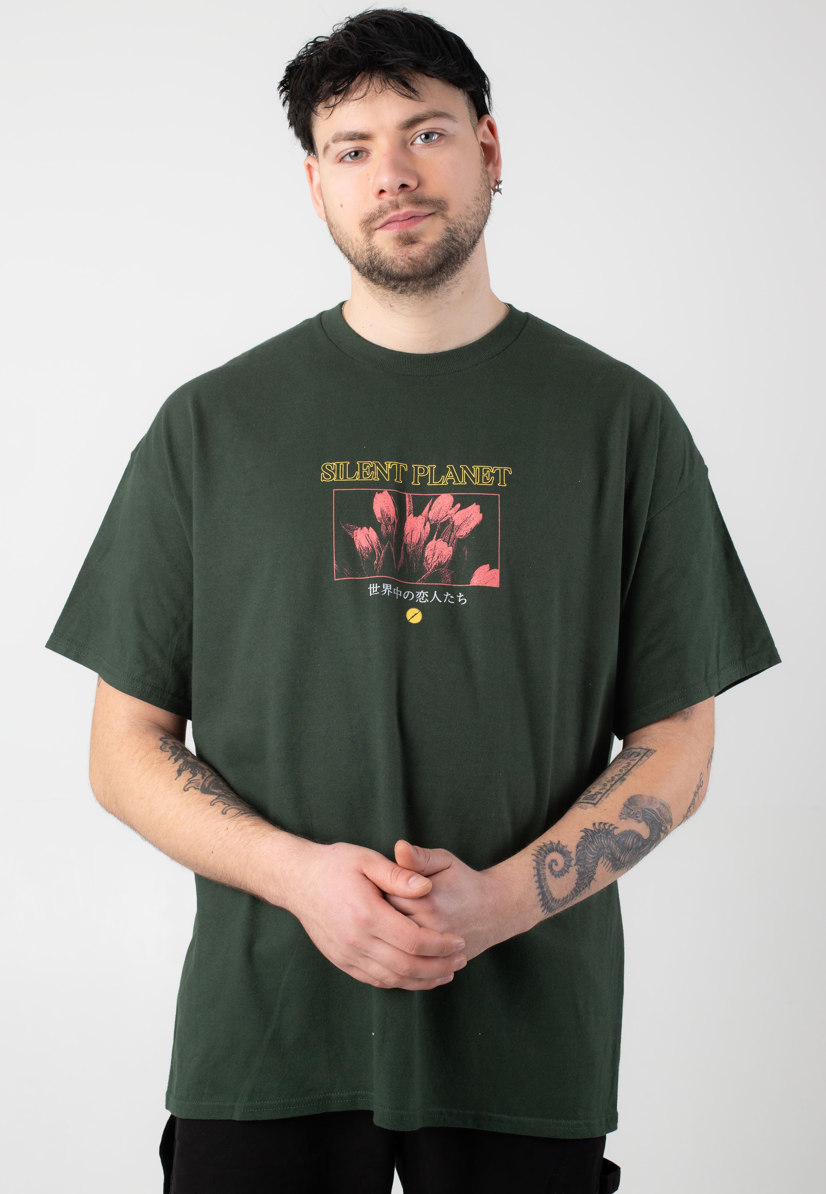 FALL SILENT Tシャツ silentplanet_tulipforestgreen_