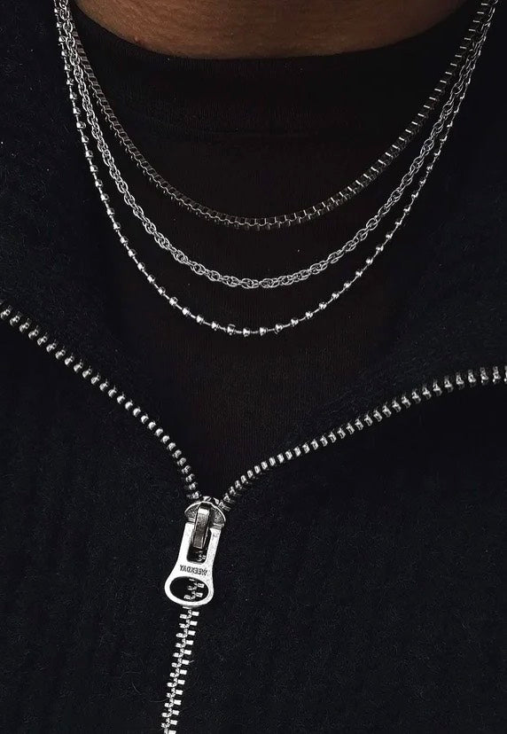 Fainz Sipur Silver Colar | Neutral-Image