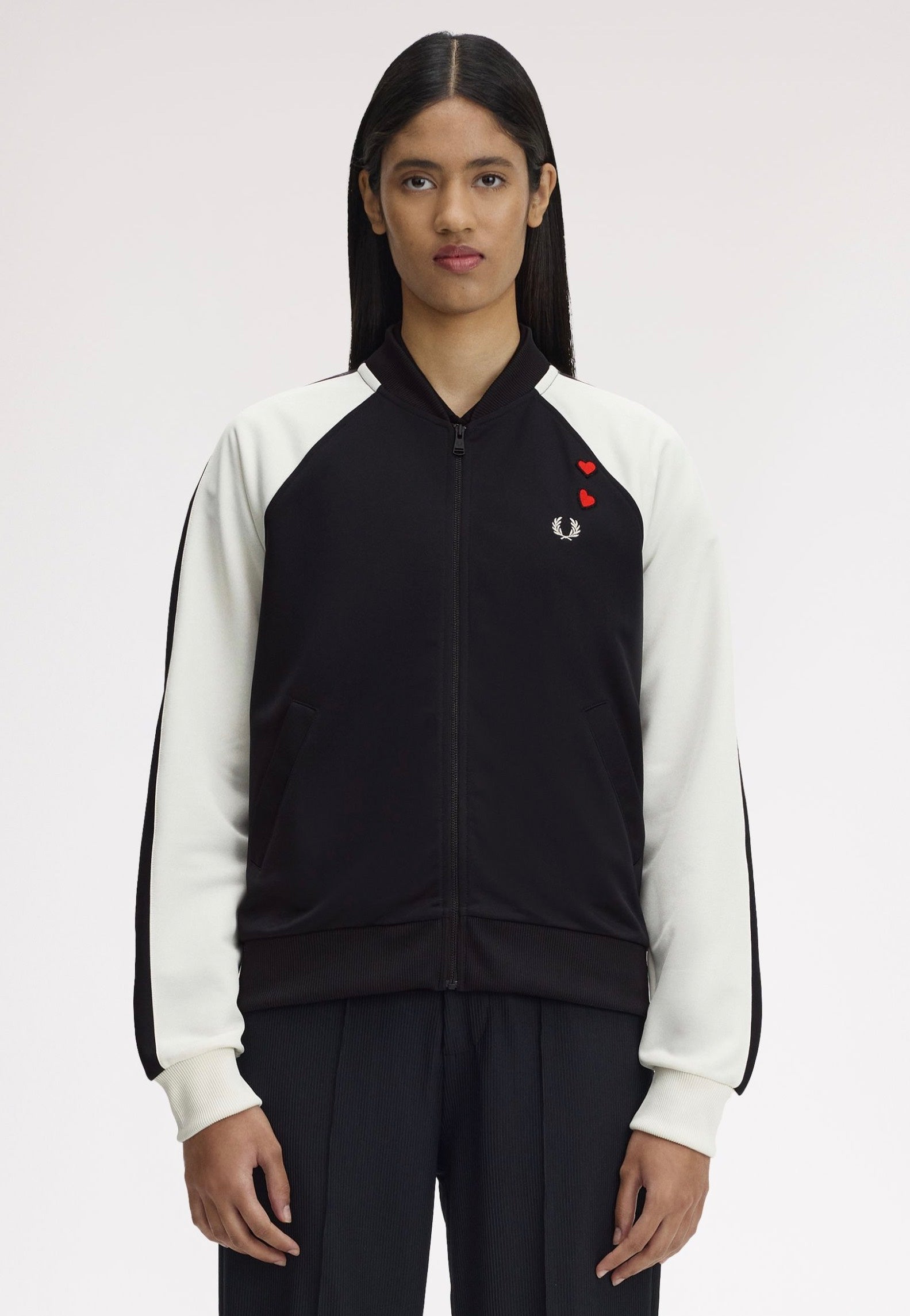 FRED PERRY Amy Winehouse L ボンバージャケット Fred Perry x Amy Winehouse - Laurel Wreath Black - Jacket | Impericon