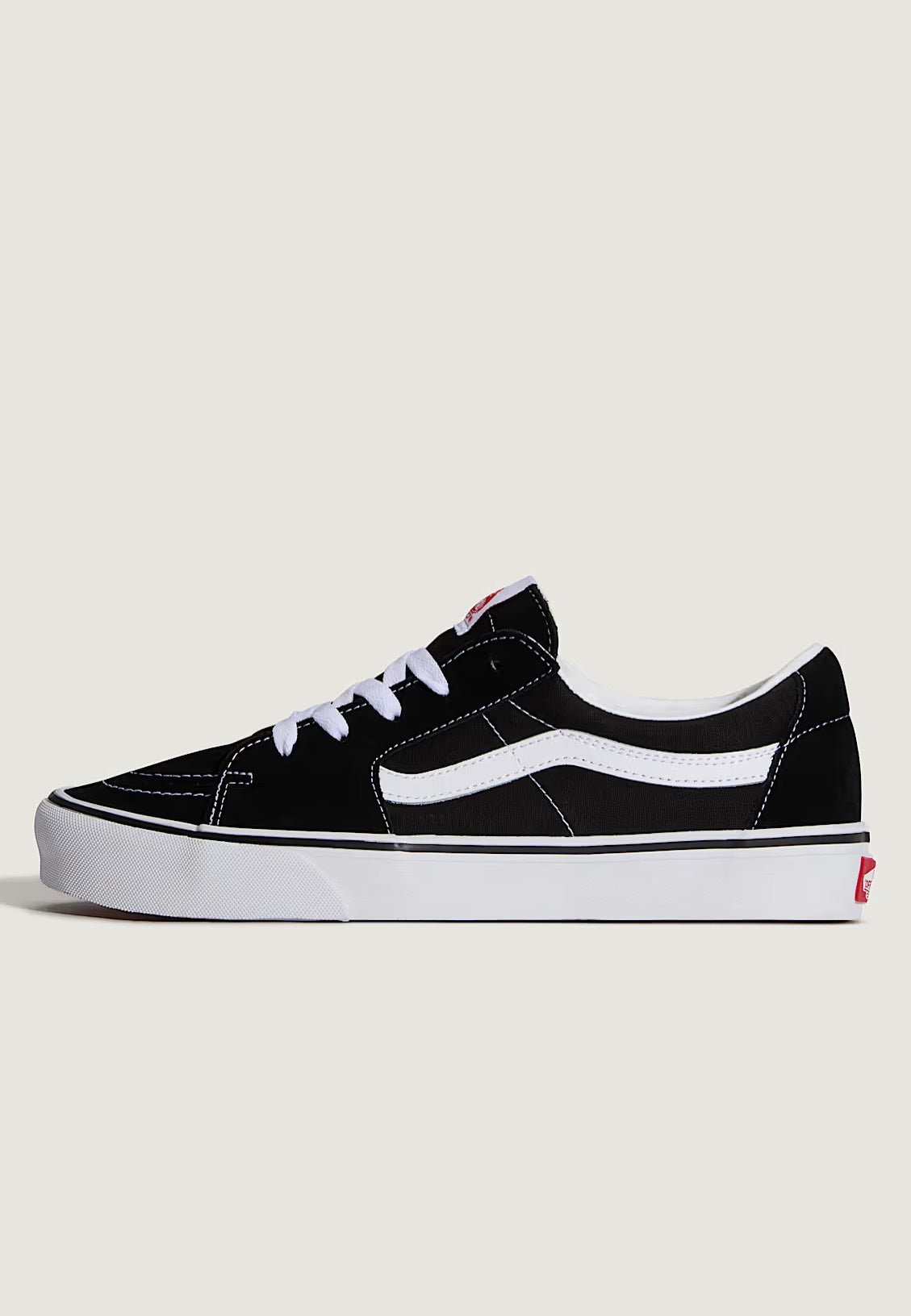 Vans - UA Sk8-Low Black/True White - Shoes | Neutral-Image