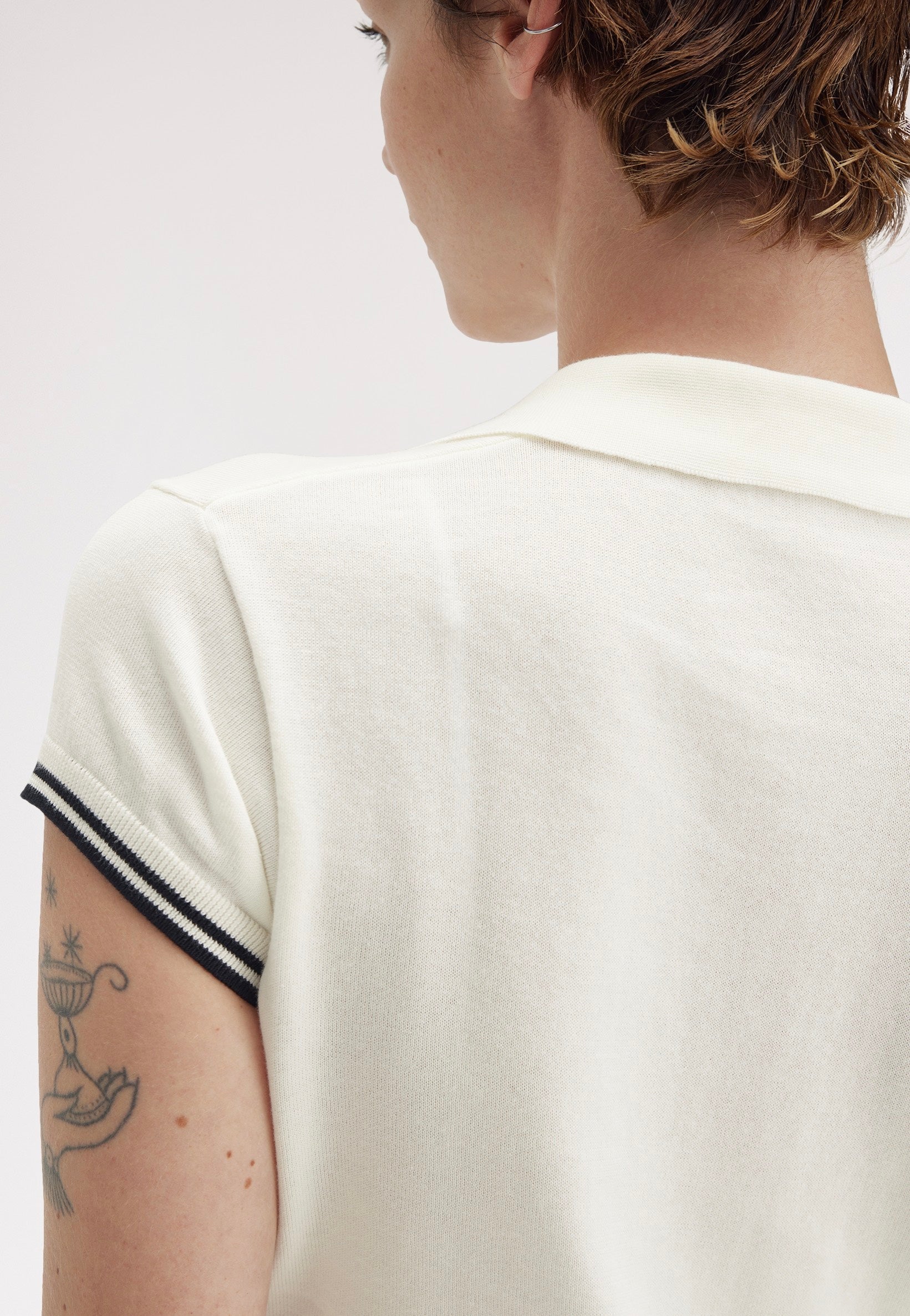 Fred Perry x Amy Winehouse - Pocket Detail Knitted Light Ecru - Polo | Women-Image