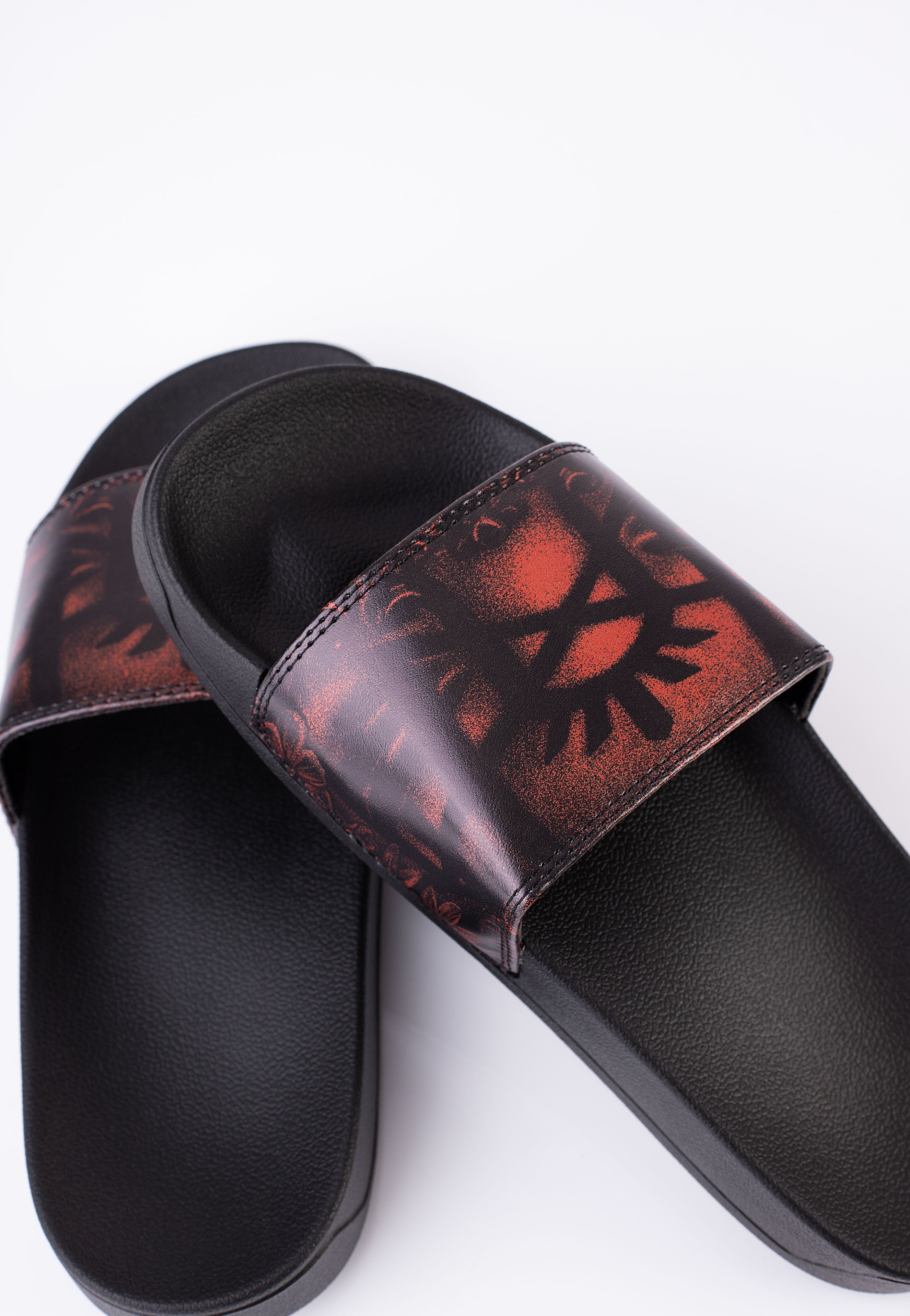 Sleep Token - Black Heart - Slides | Men-Image