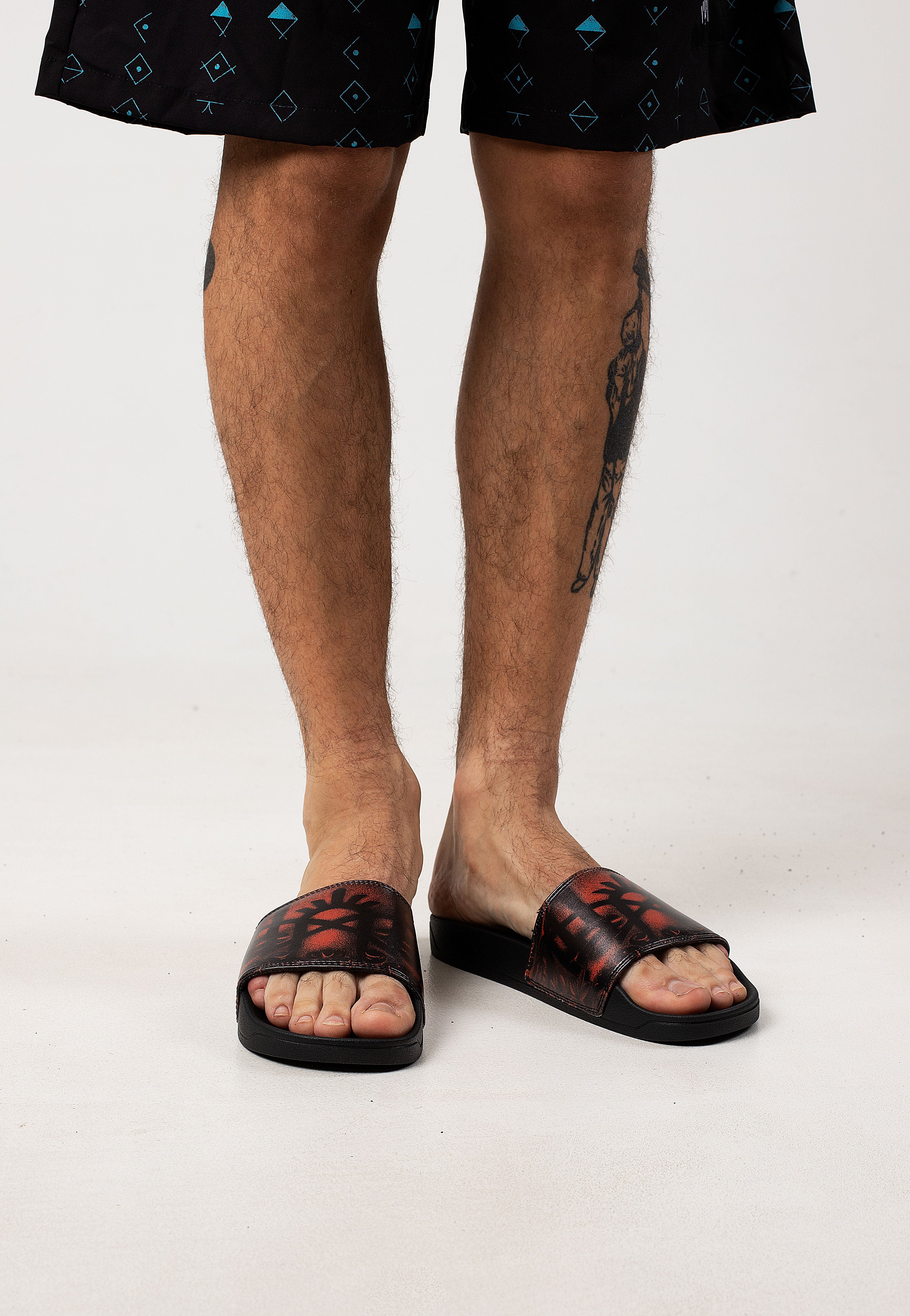 Sleep Token - Black Heart - Slides | Men-Image
