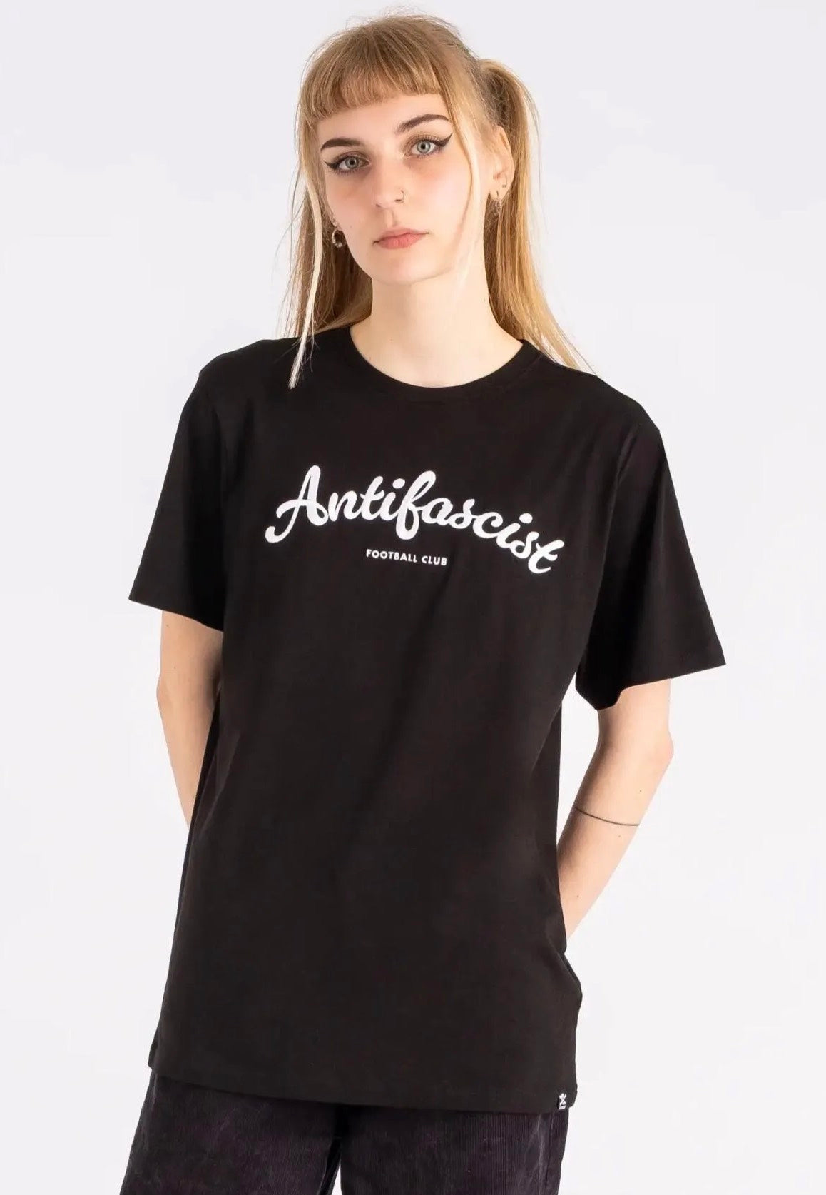 FC St. Pauli - Antifascist Script - T-Shirt | Women-Image