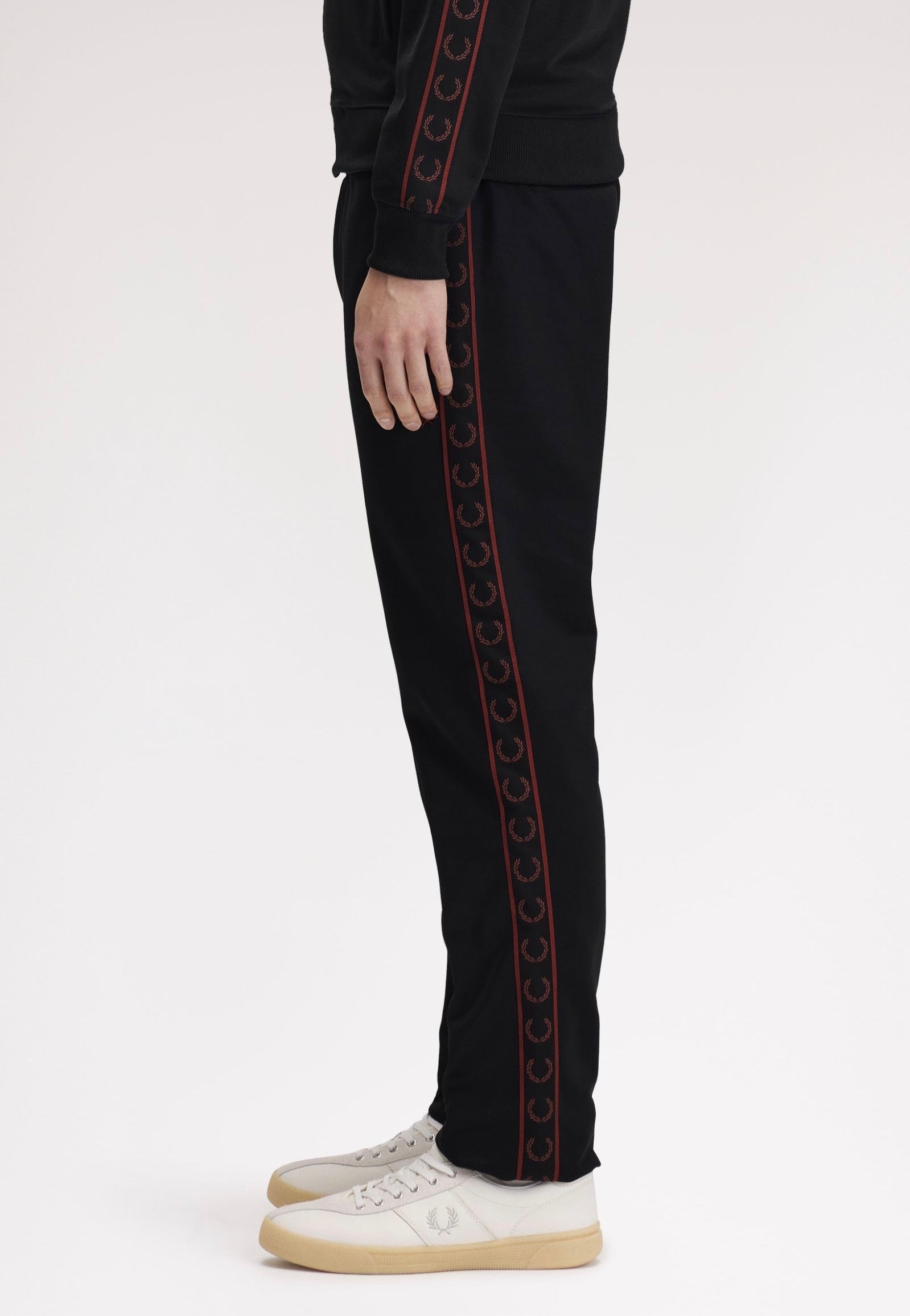 Fred Perry - Contrast Tape Track Black - Sweat Pants | Men-Image