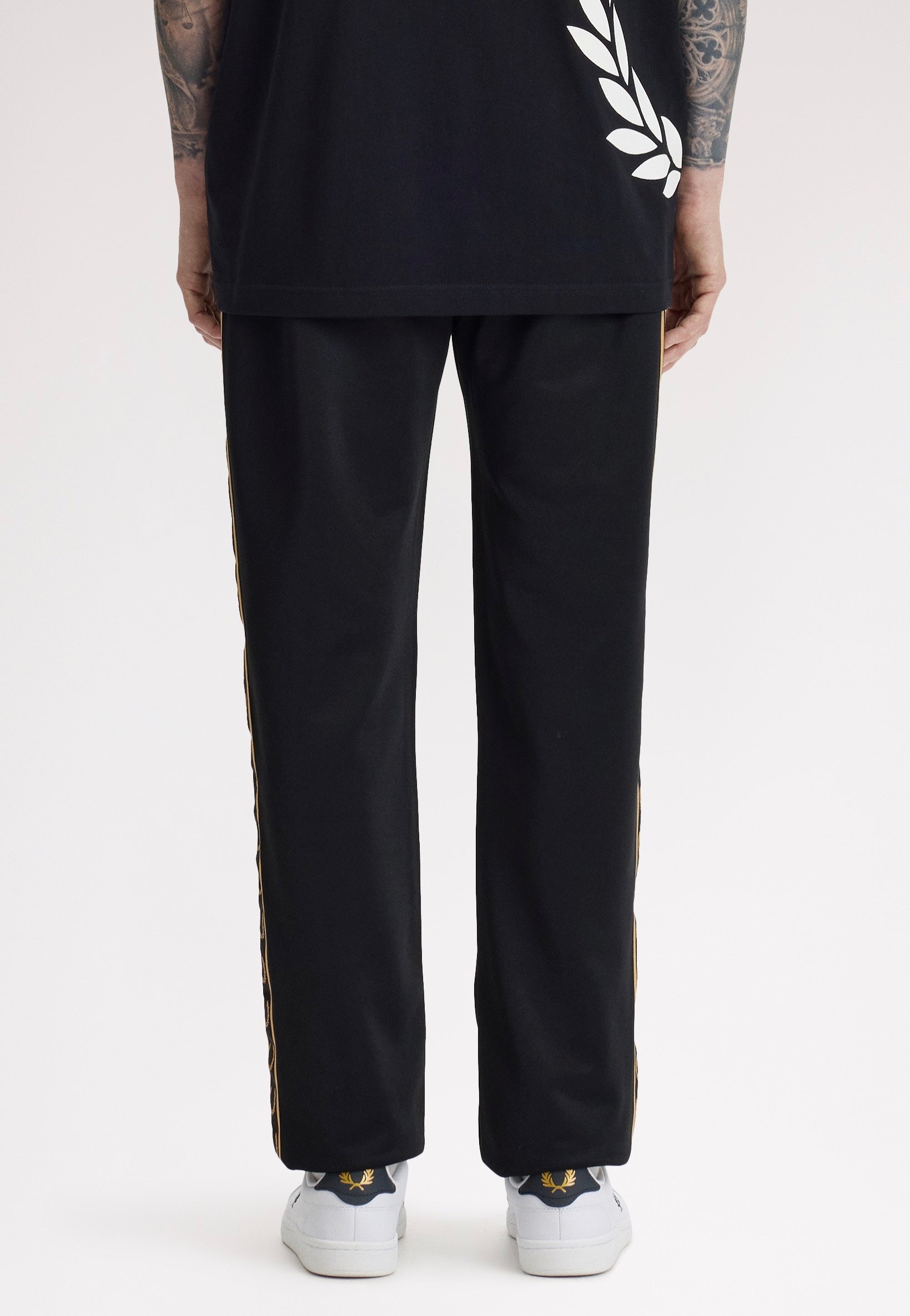 Fred Perry - Contrast Tape Black/Champagne - Sweat Pants | Men-Image