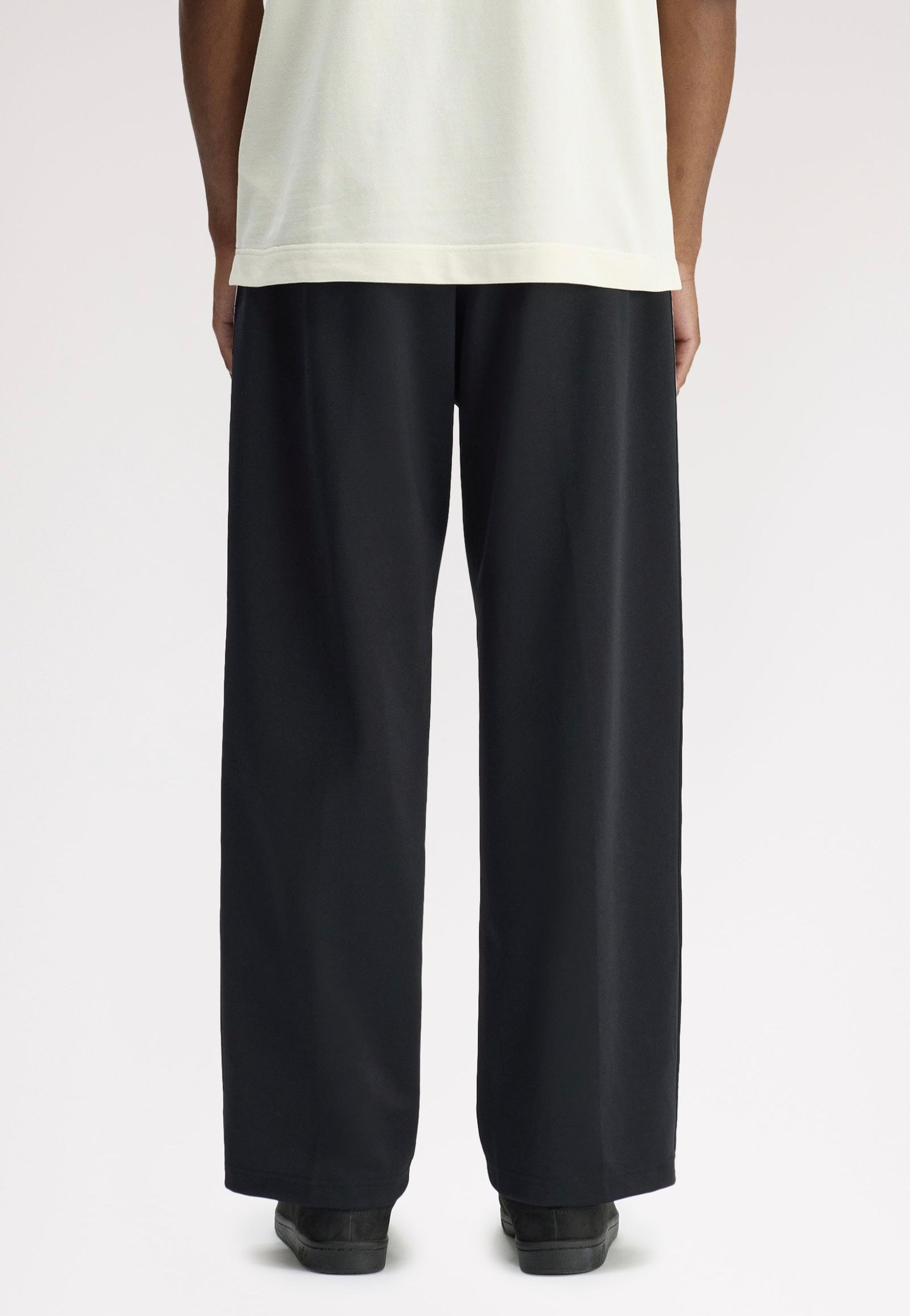 Fred Perry - Wide Leg Black - Sweat Pants | Men-Image