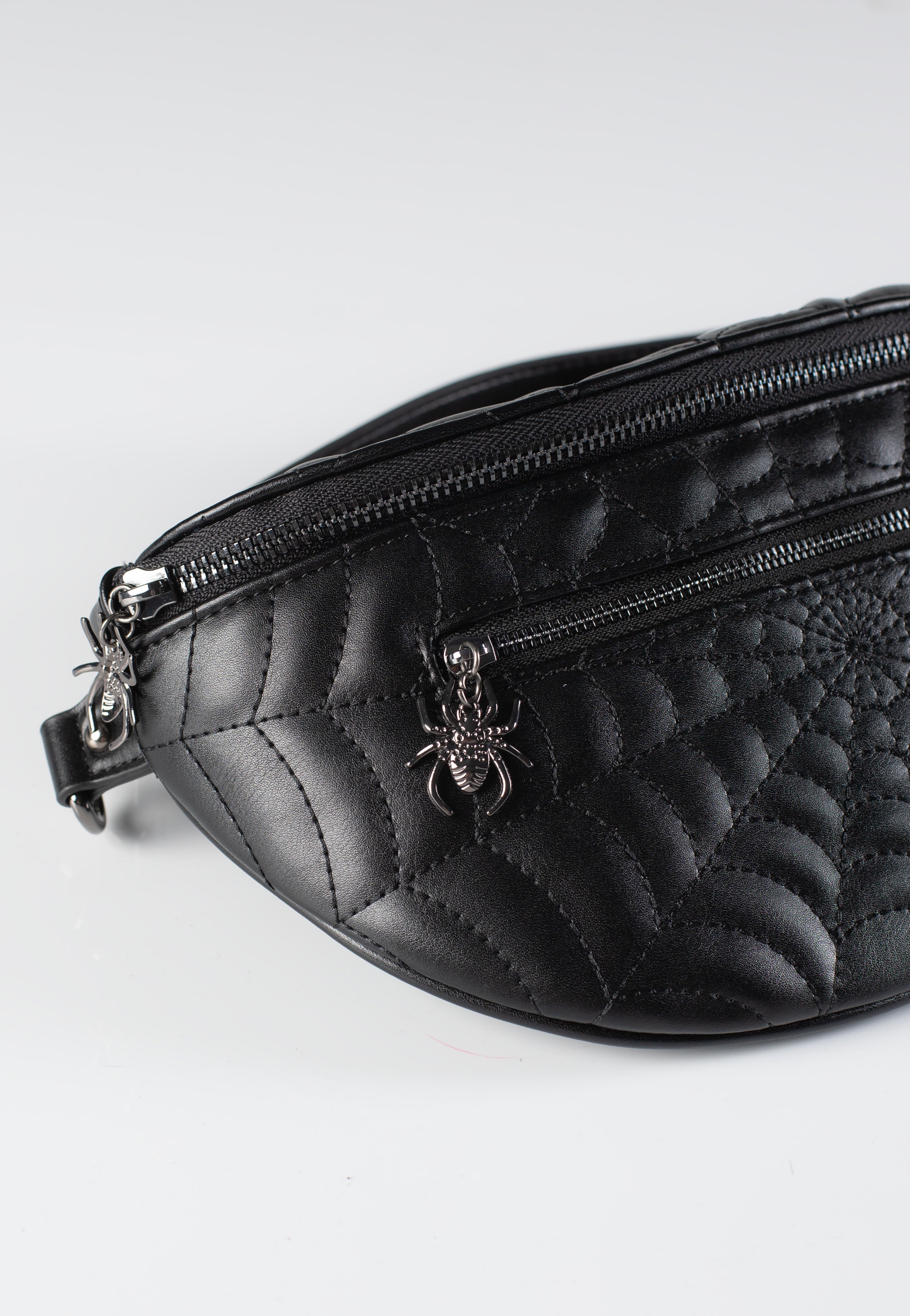 Foxblood - Web Fanny Black - Hip Bag | Women-Image