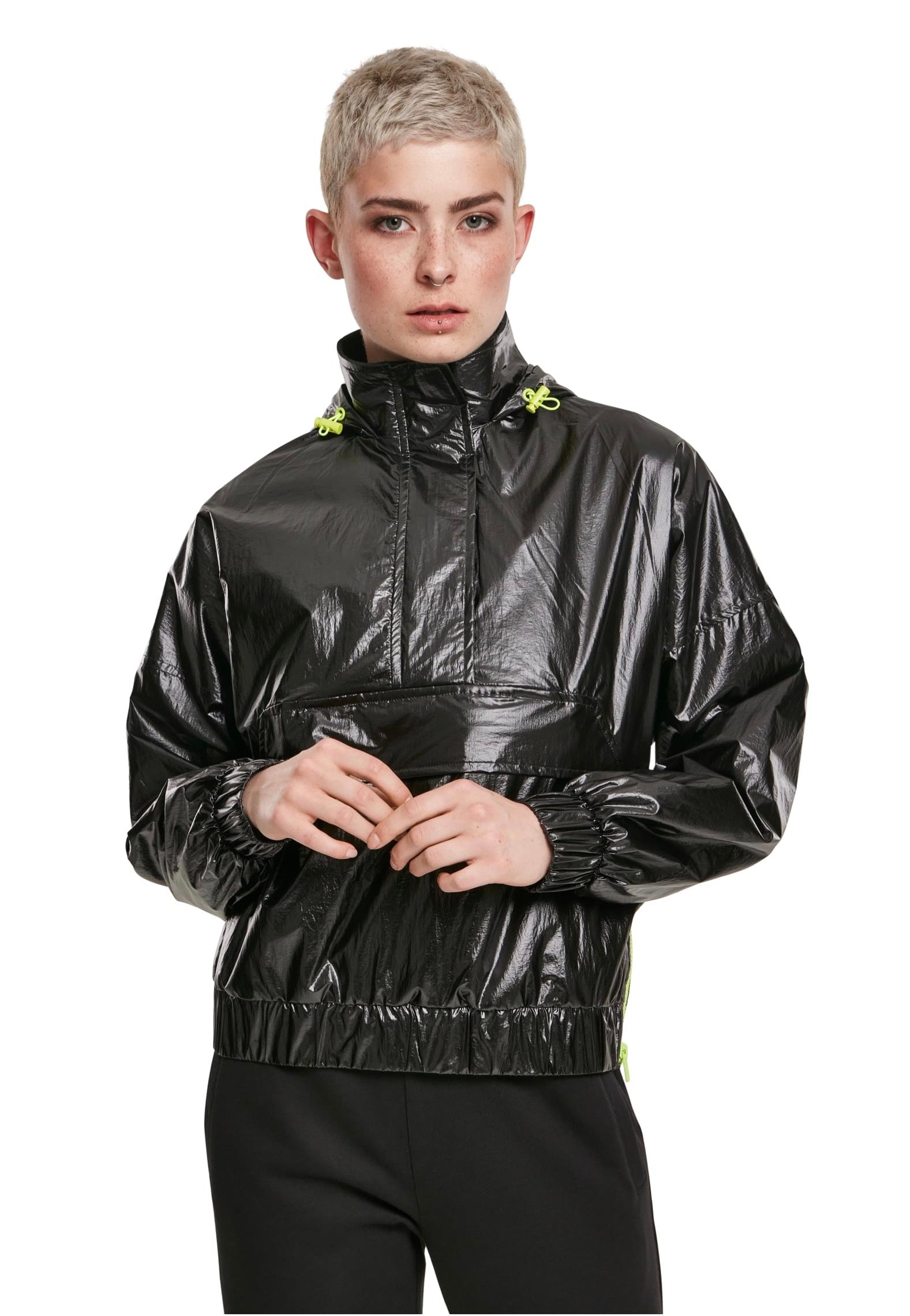 Urban Classics - Ladies Vanish Crinkle Pull Over Black - Windbreaker | Women-Image