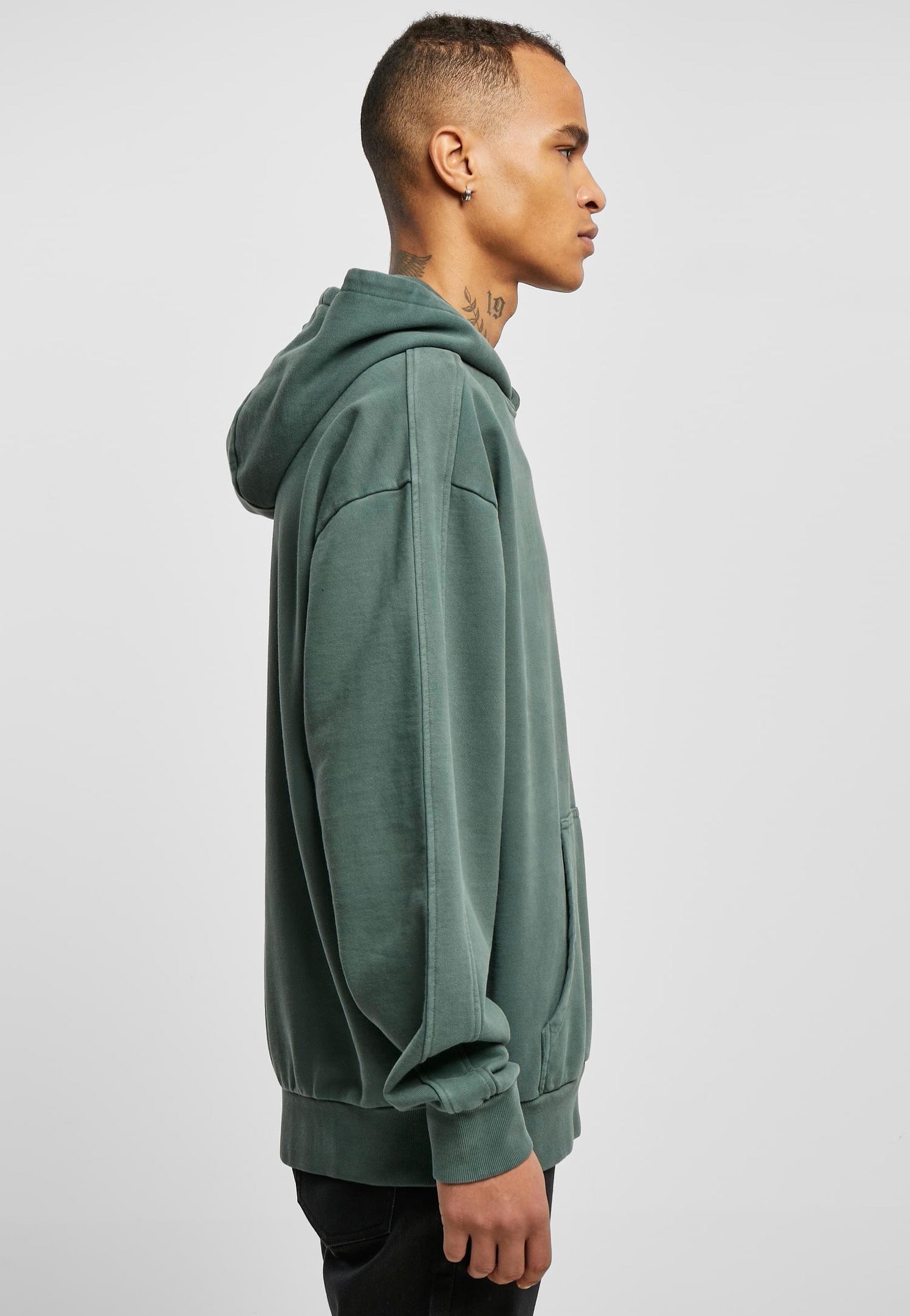 Urban Classics - Heavy Terry Garment Dye Bottlegreen - Hoodie | Men-Image
