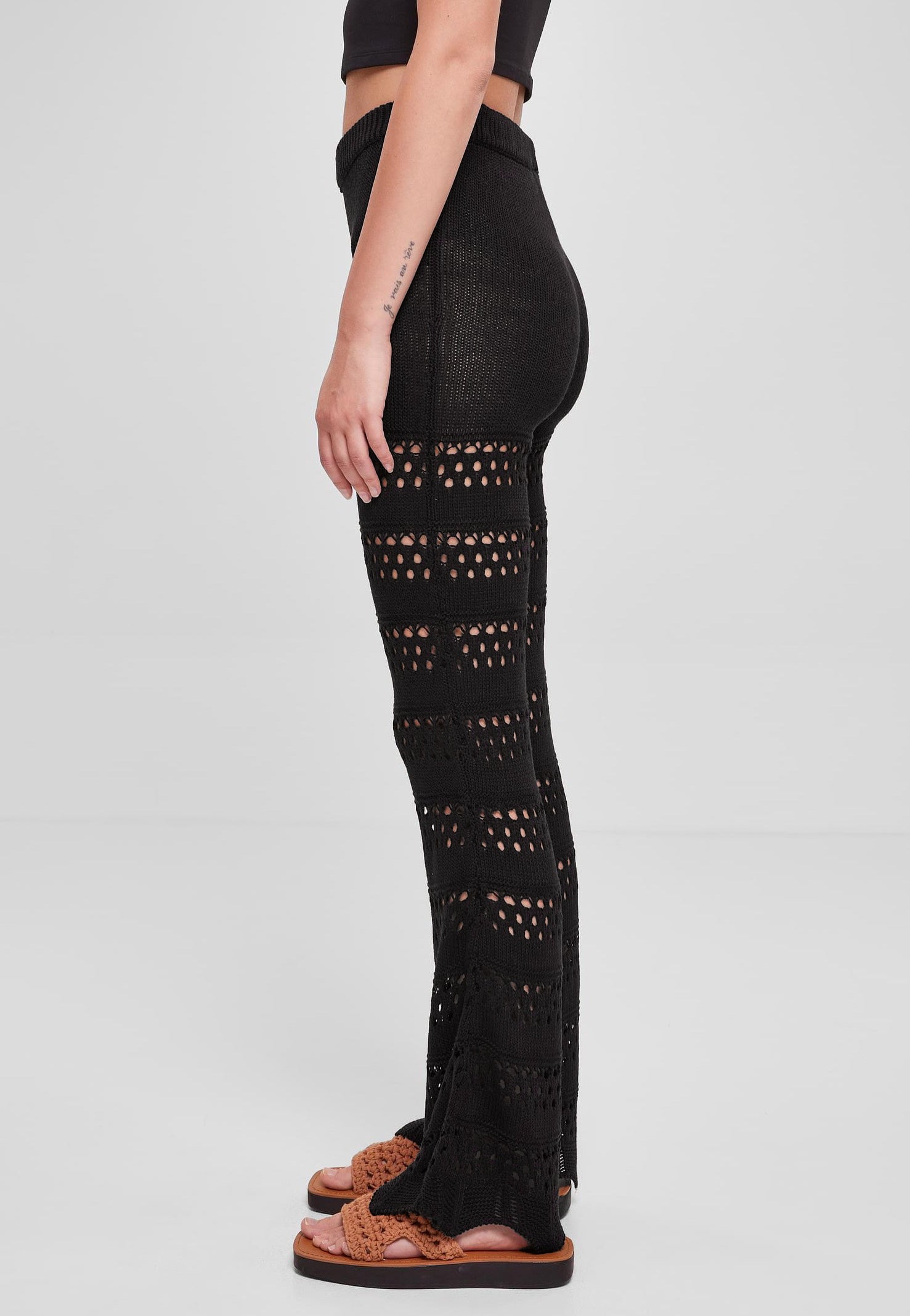 Urban Classics - Ladies Flared Crochet Knit Black - Pants | Impericon