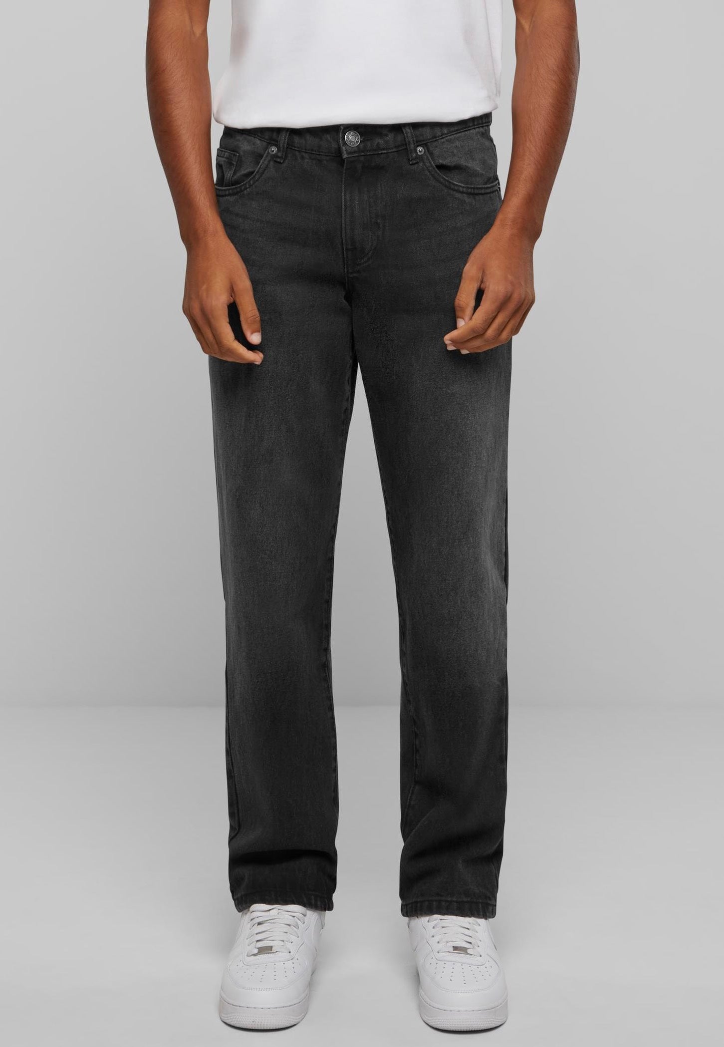 Urban Classics - Heavy Ounce Straight Fit Black Washed - Jeans | Men-Image