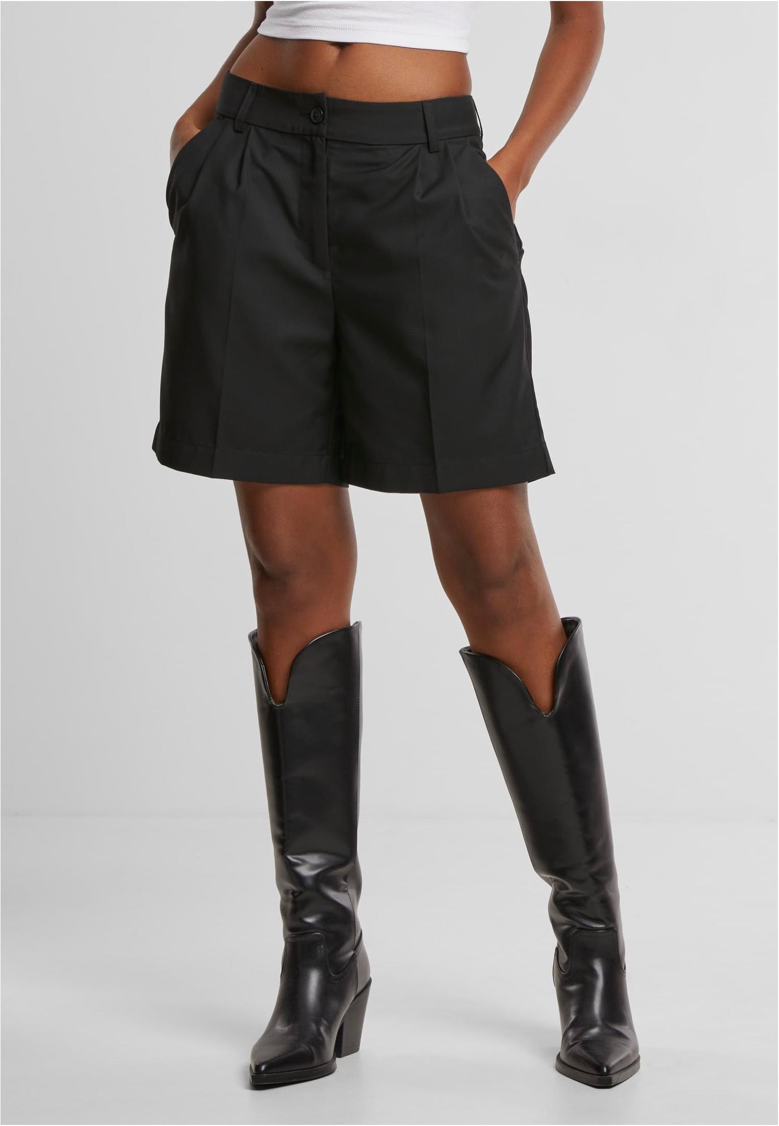 Urban Classics - Ladies Pleated Bermuda Black - Shorts | Women-Image
