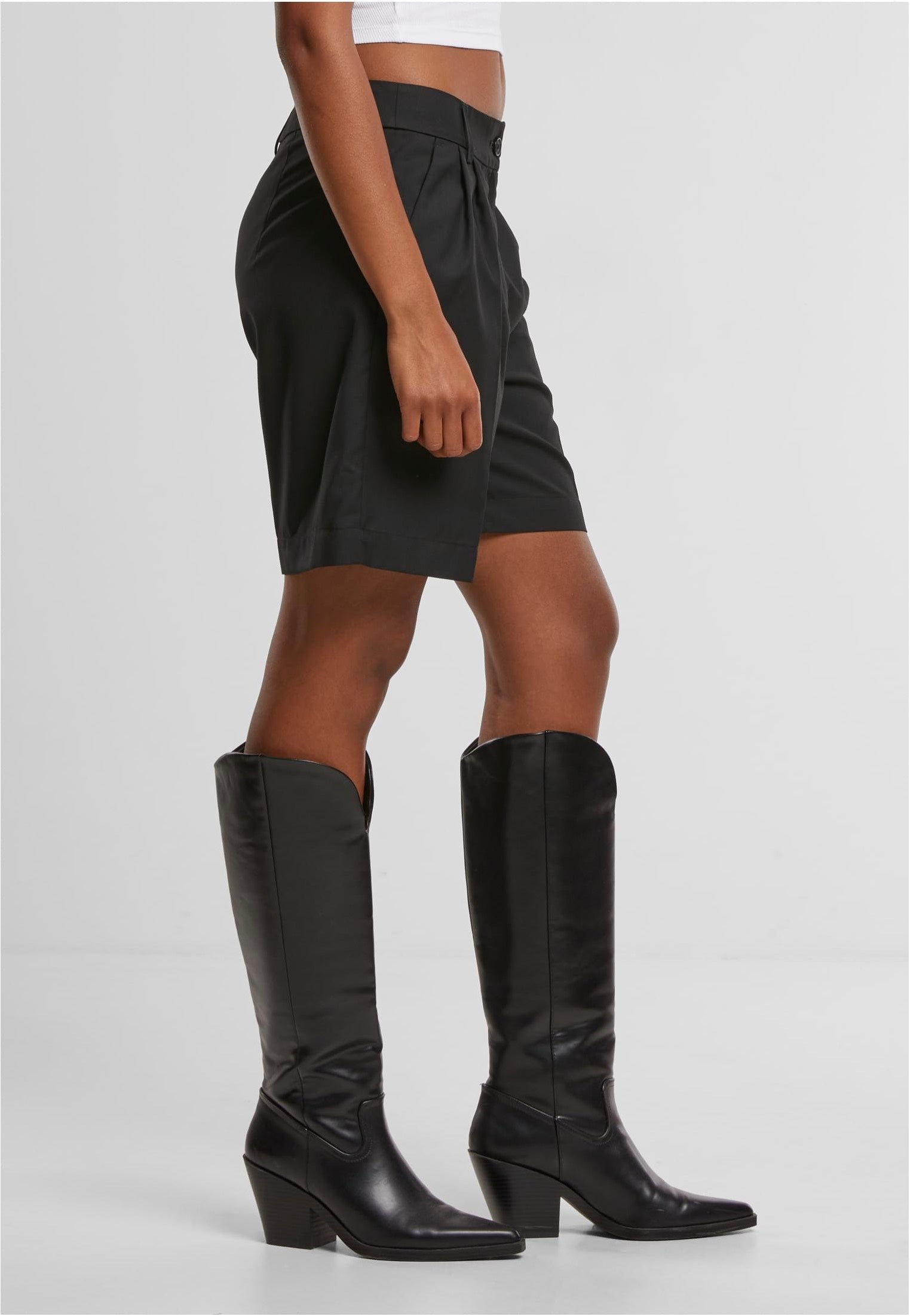 Urban Classics - Ladies Pleated Bermuda Black - Shorts | Women-Image