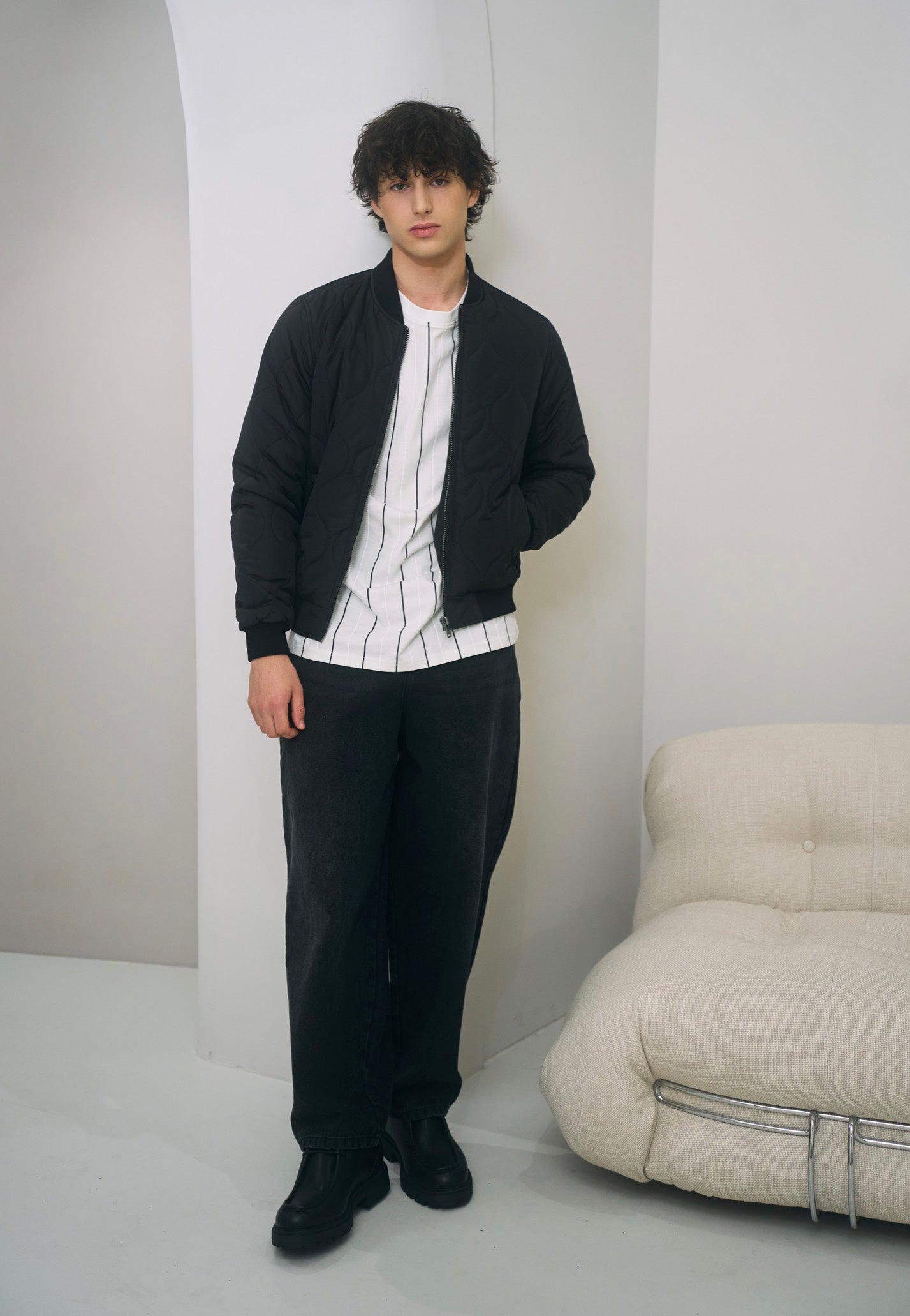 Urban Classics - Onion Quilted Bomber Black - Jacket | Men-Image