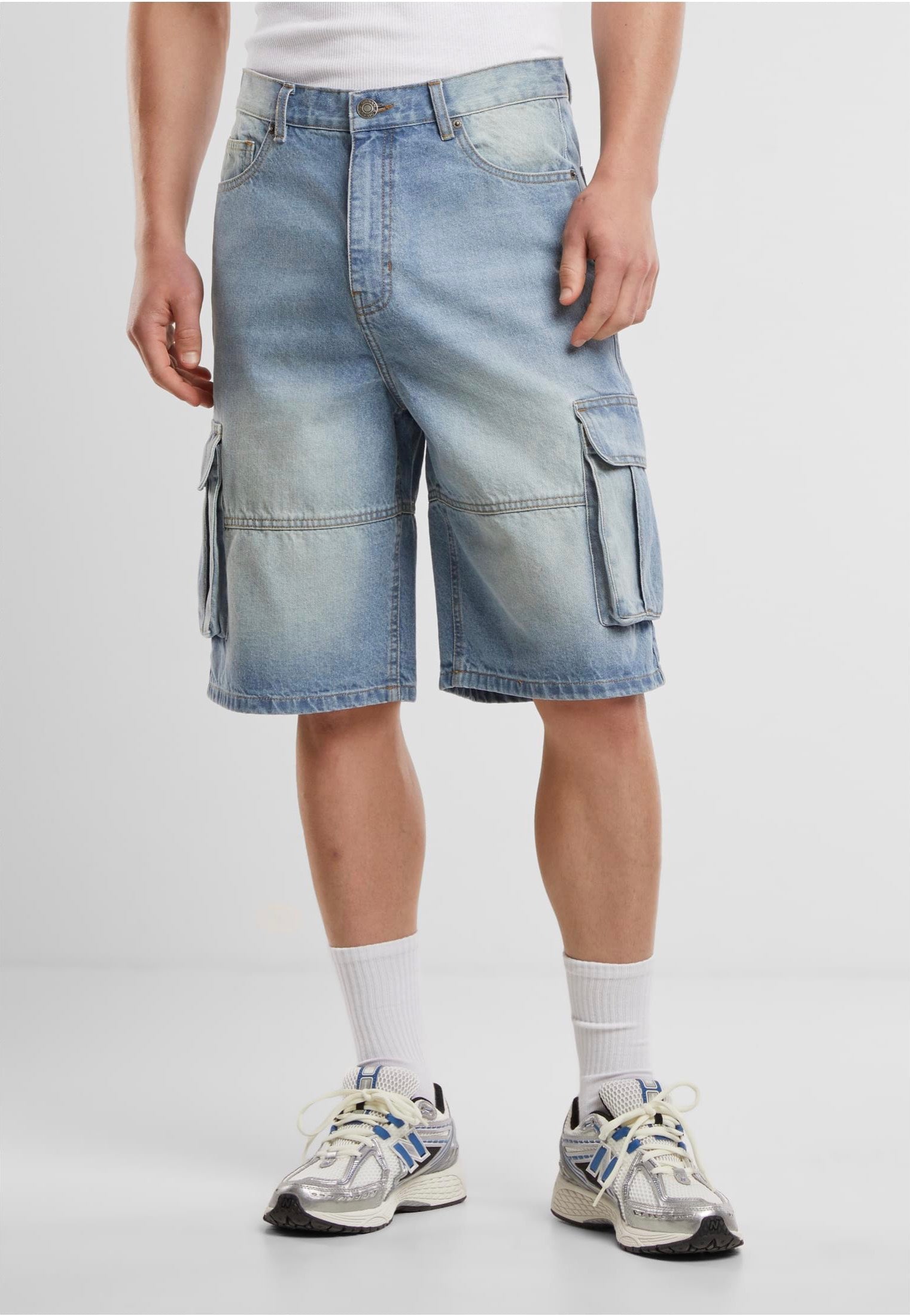 Urban Classics - Relaxed Denim Cargo New Light Blue Dirty Washed - Shorts | Men-Image