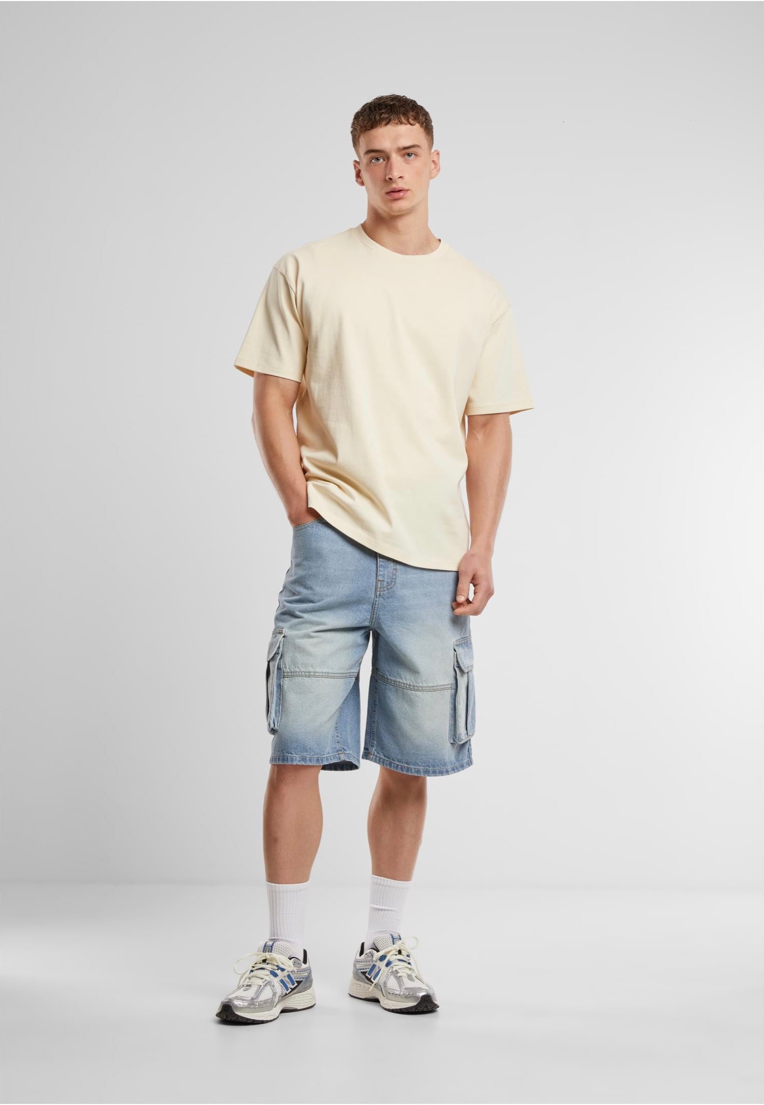 Urban Classics - Relaxed Denim Cargo New Light Blue Dirty Washed - Shorts | Men-Image