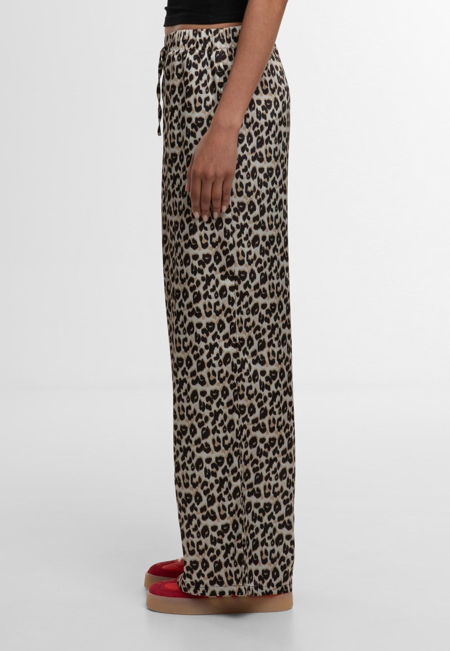 Urban Classics - Ladies Leo Resort Leo - Pants | Women-Image