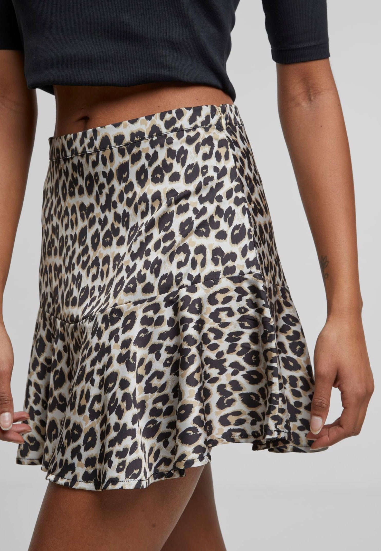 Urban Classics - Ladies Leo Volants Leo - Skirt | Women-Image