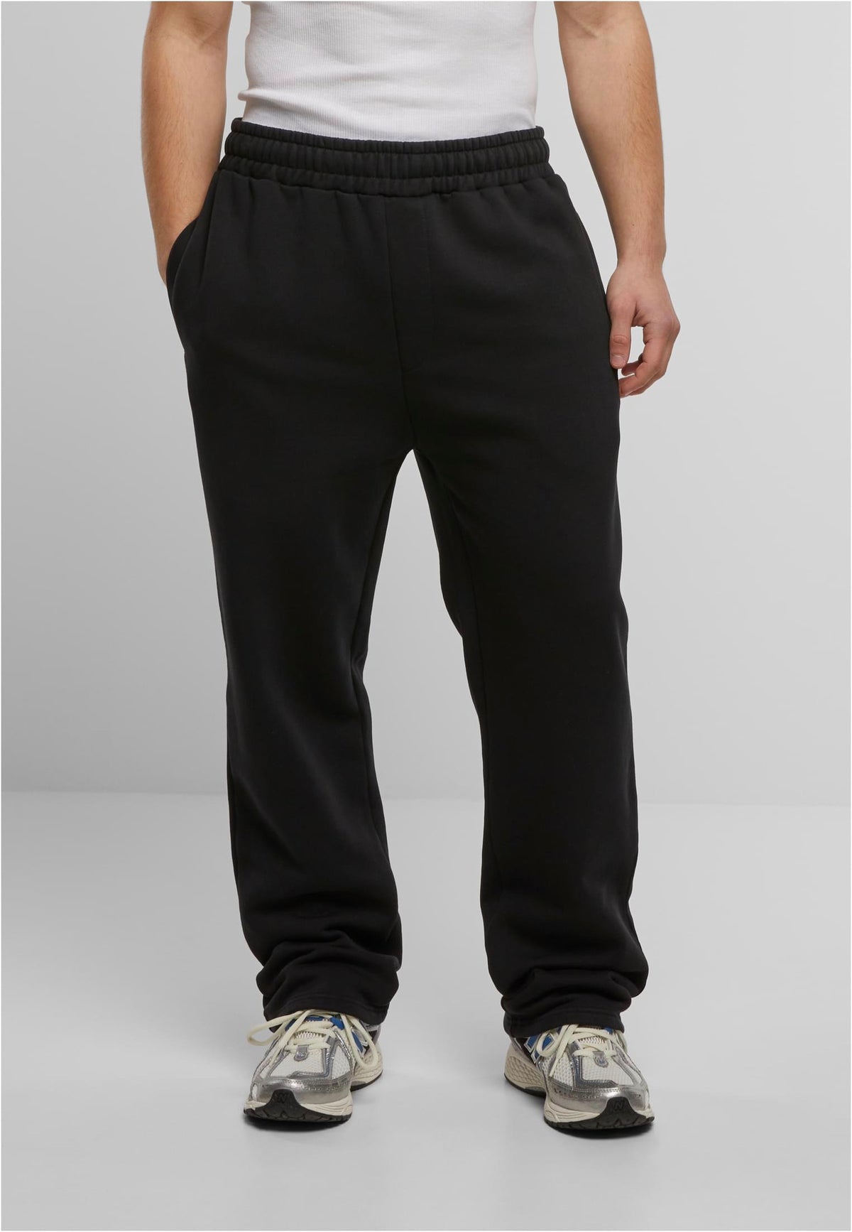 Urban Classics Vintage Heavy Black Trackpants | Men-Image