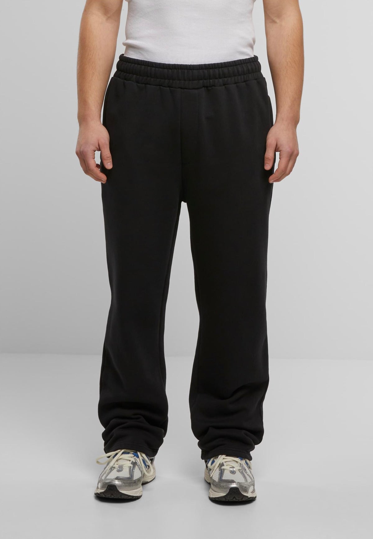 Urban Classics Vintage Heavy Black Trackpants | Men-Image
