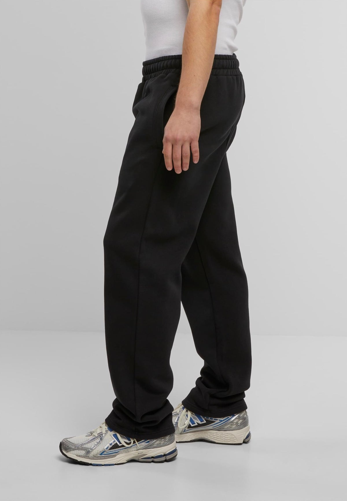 Urban Classics Vintage Heavy Black Trackpants | Men-Image