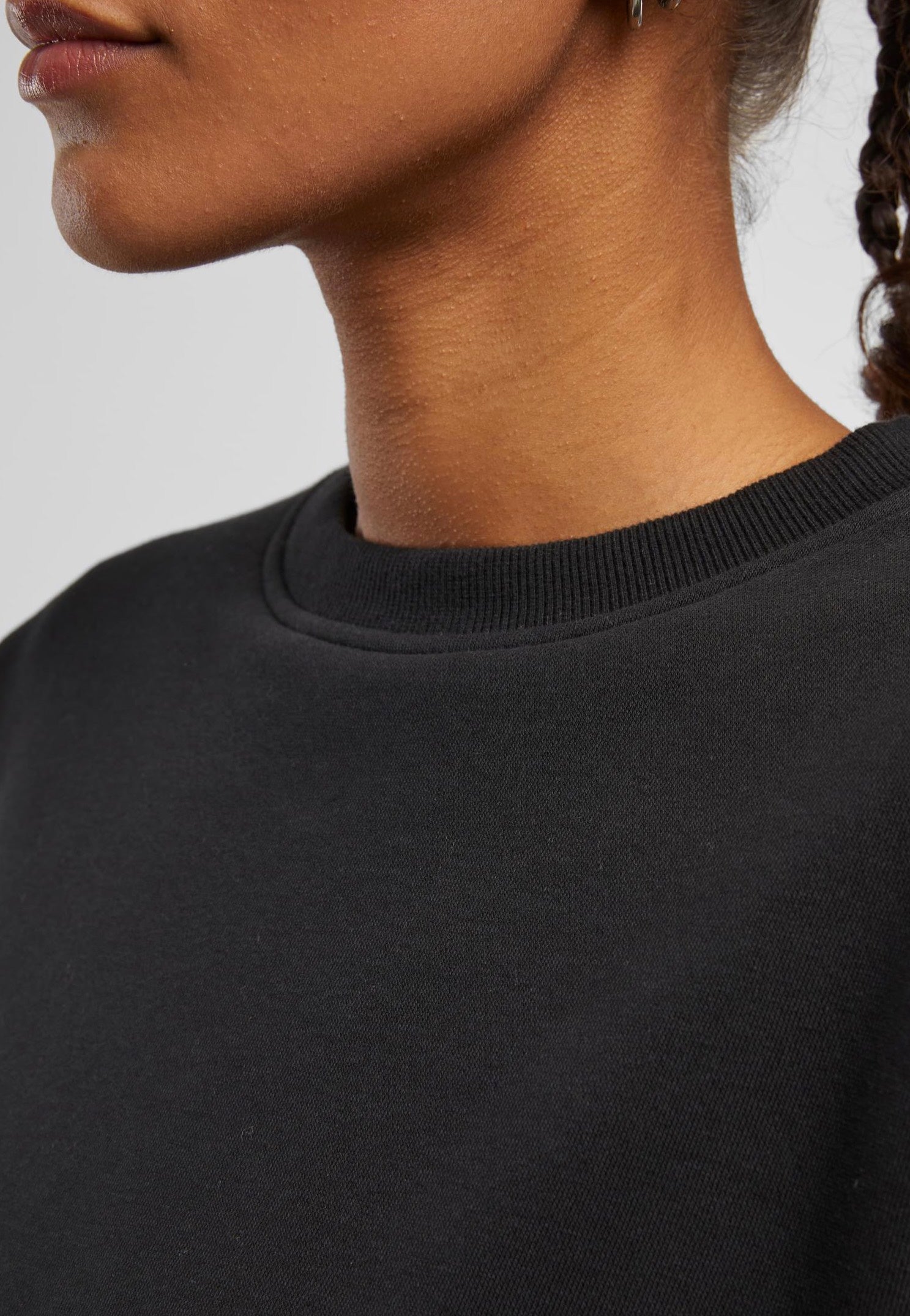 Urban Classics - Ladies Cropped Gathered Black - Sweater | Women-Image