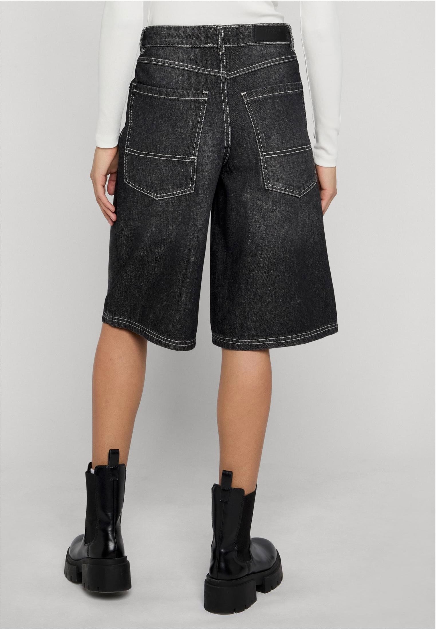 Urban Classics - Ladies Denim Bermuda Black Washed - Shorts | Women-Image
