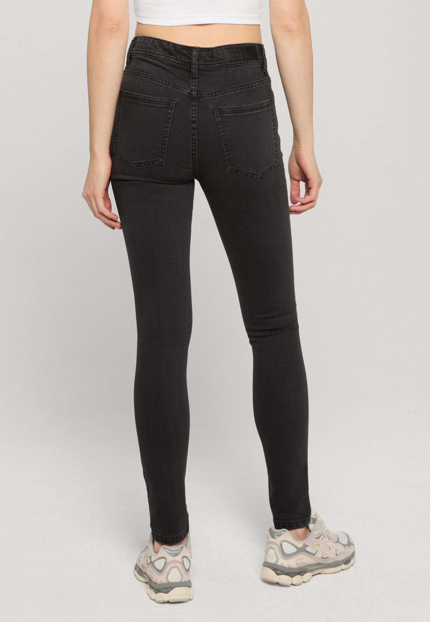 Urban Classics - Ladies Skinny Fit Denim Black Washed - Jeans | Women-Image