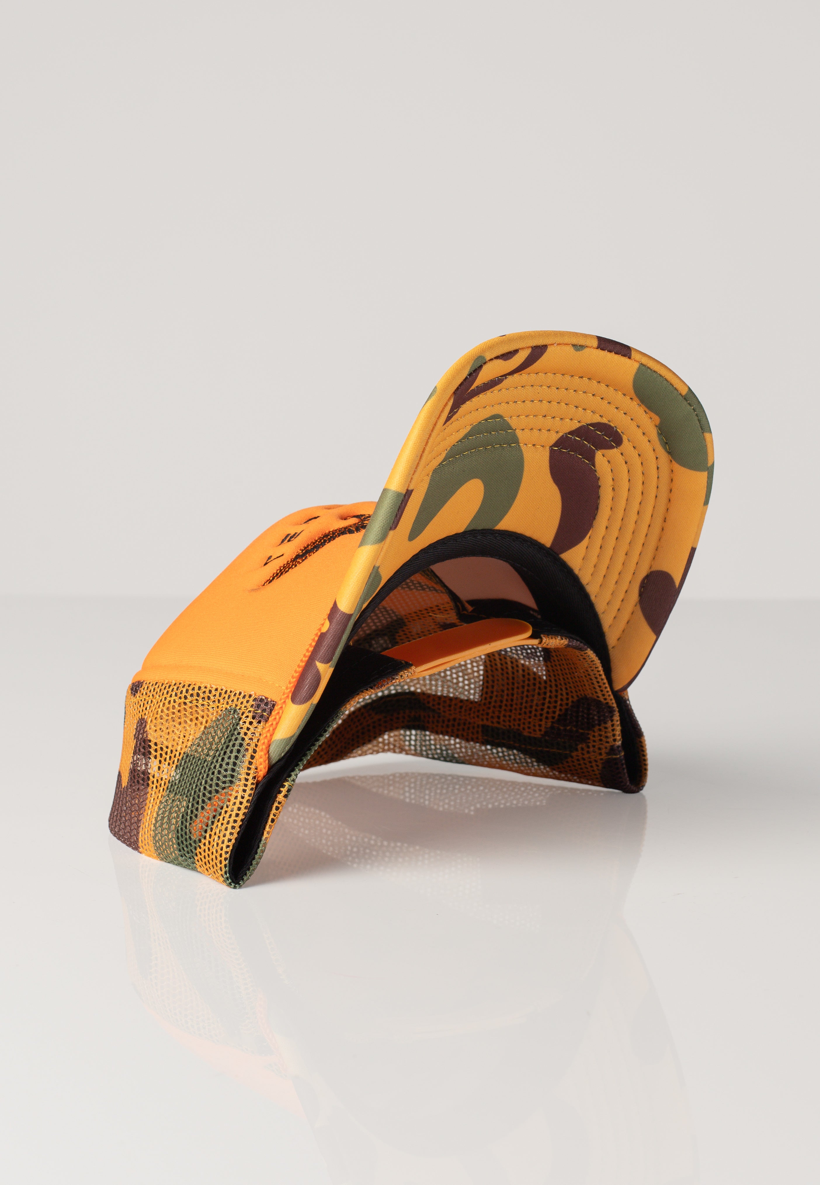 Terror - Eagle Orange Trucker - Cap | Neutral-Image