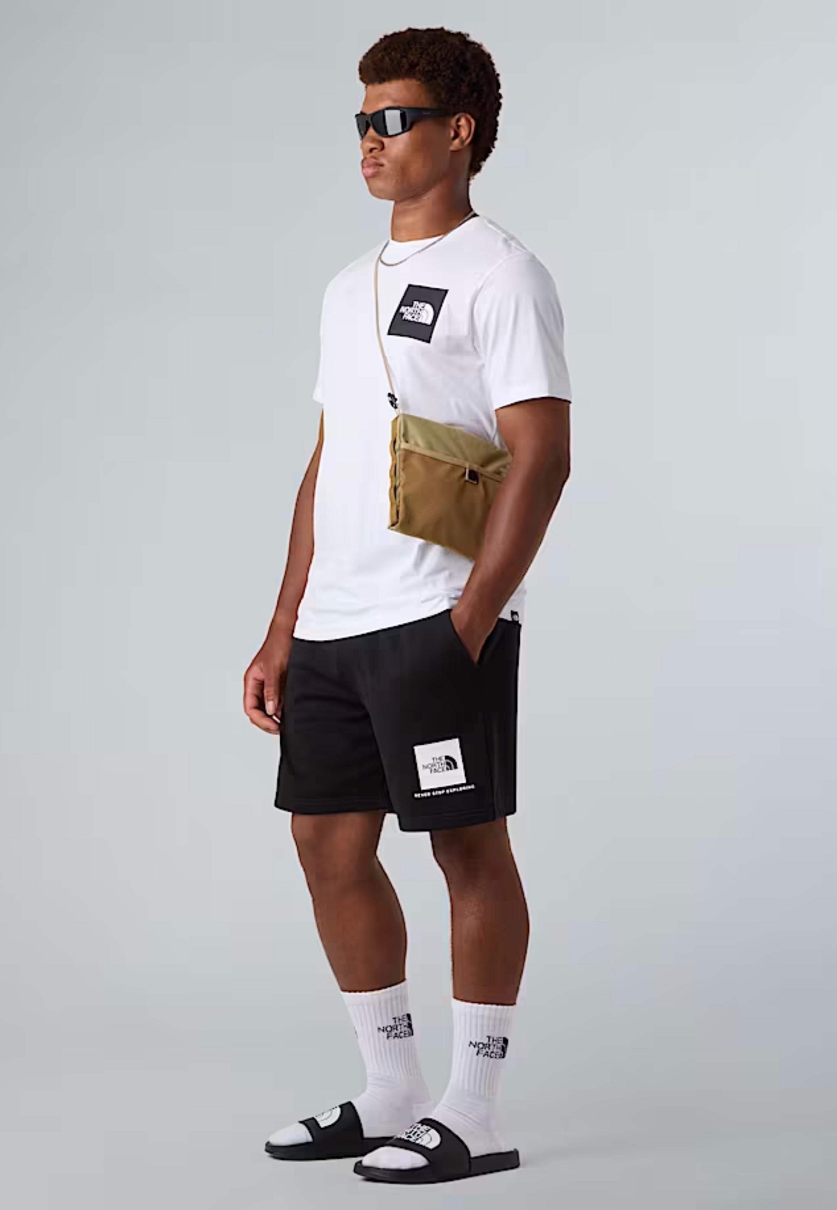 The North Face - Base Camp III TNF Black/TNF White - Slides | Men-Image