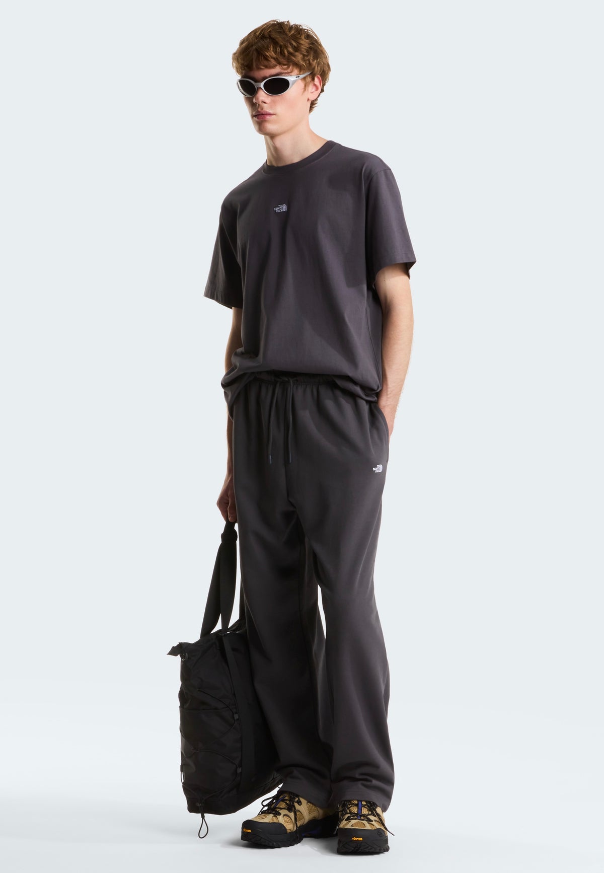 The North Face Center Logo Relaxed Anthracite Grey T-Shirt | Men-Image