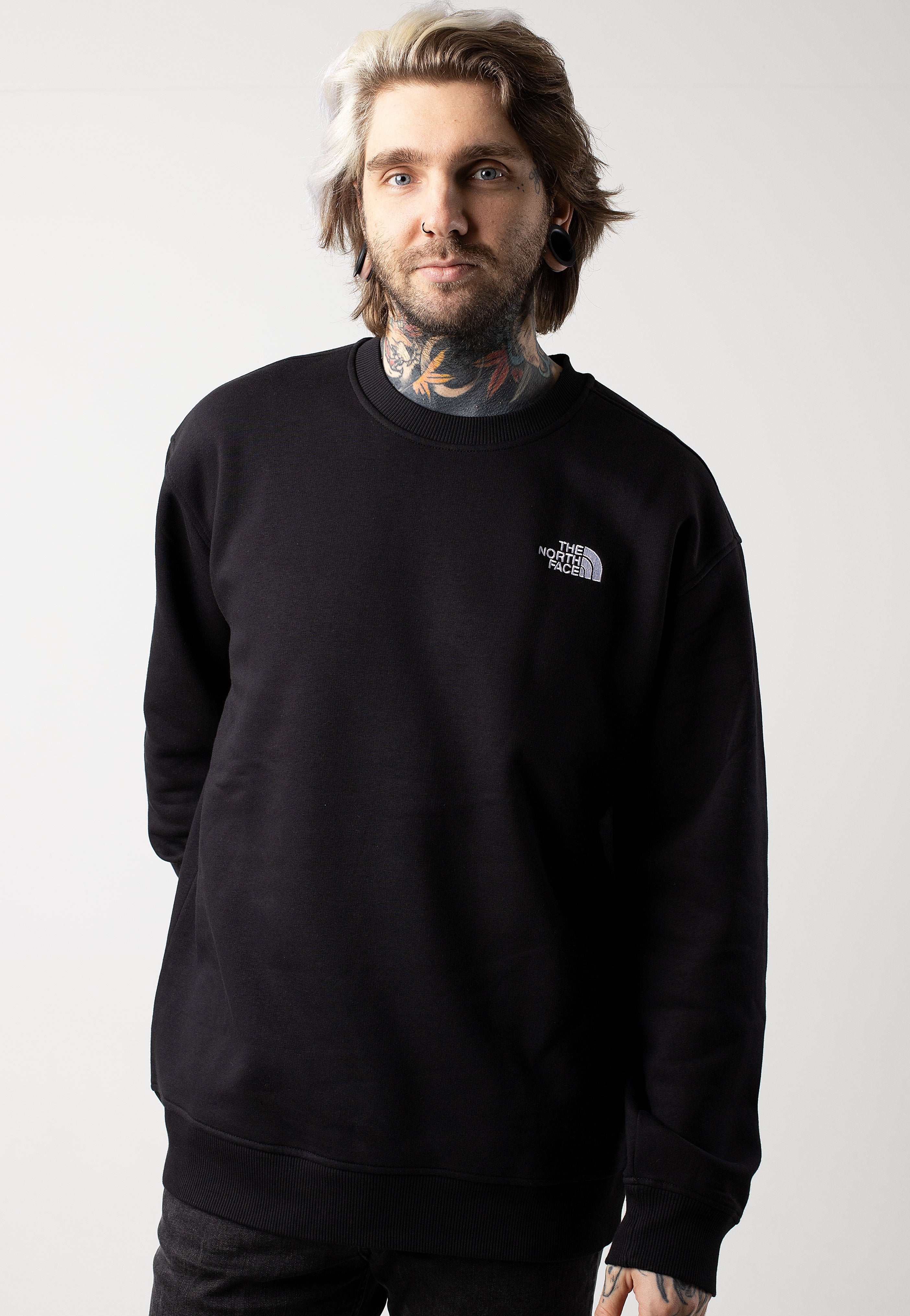 The North Face Essential Crew Tnf Black - Sweater | Impericon