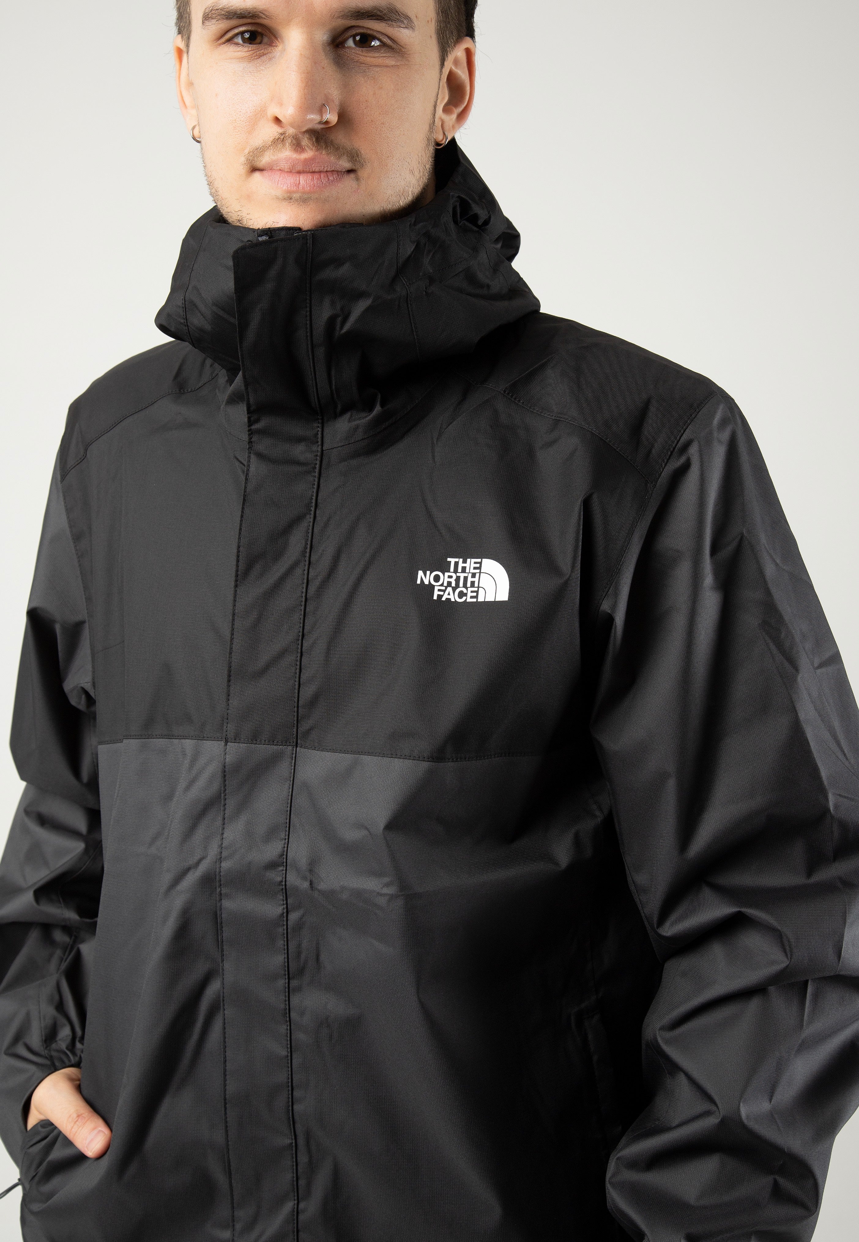 The North Face - Quest Zip In Asphalt Grey/Tnf Black - Jacket | Men-Image