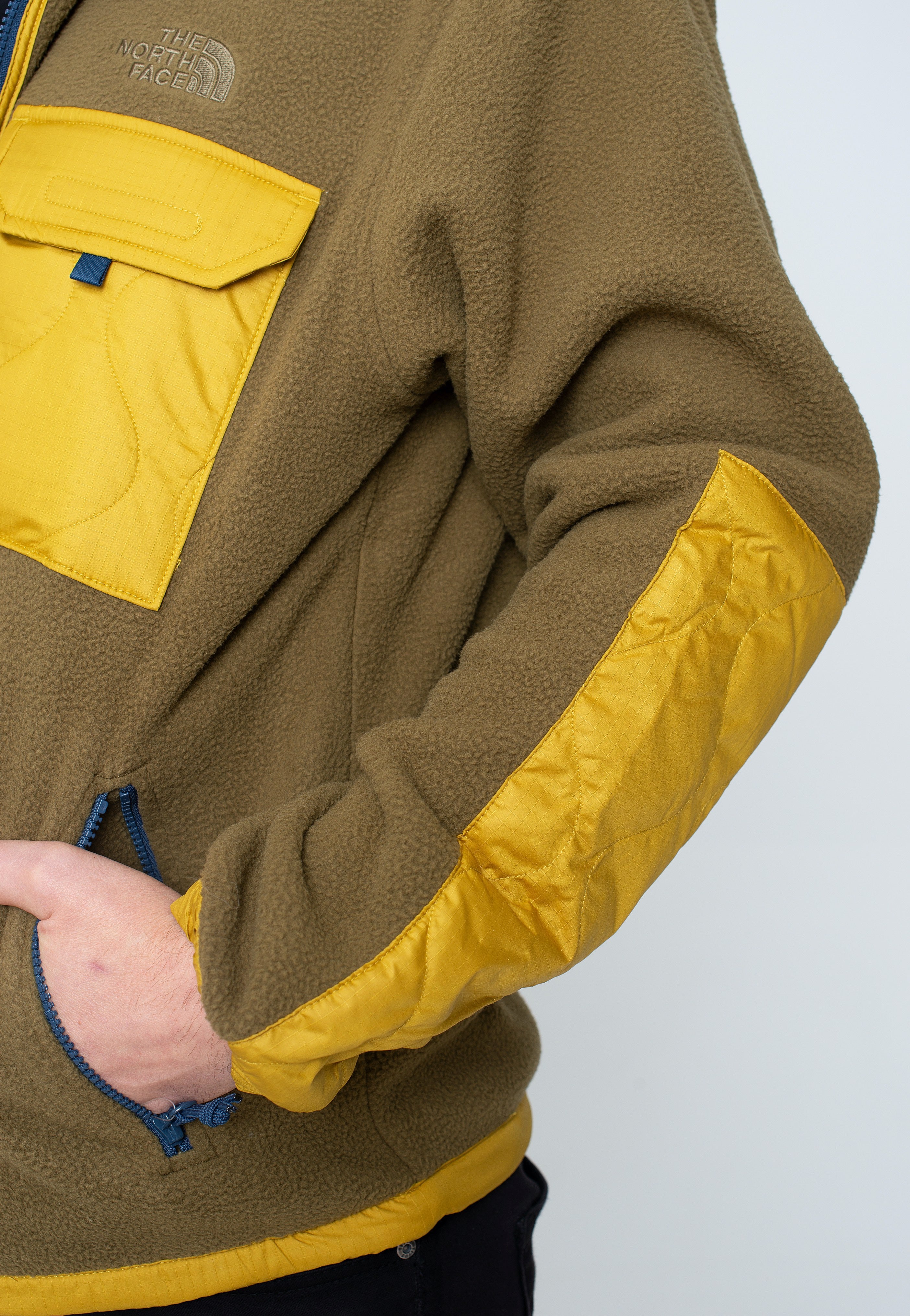 The North Face - Royal Arch Military Olive/Mineral Gold/Shady Blue - Jacket | Men-Image