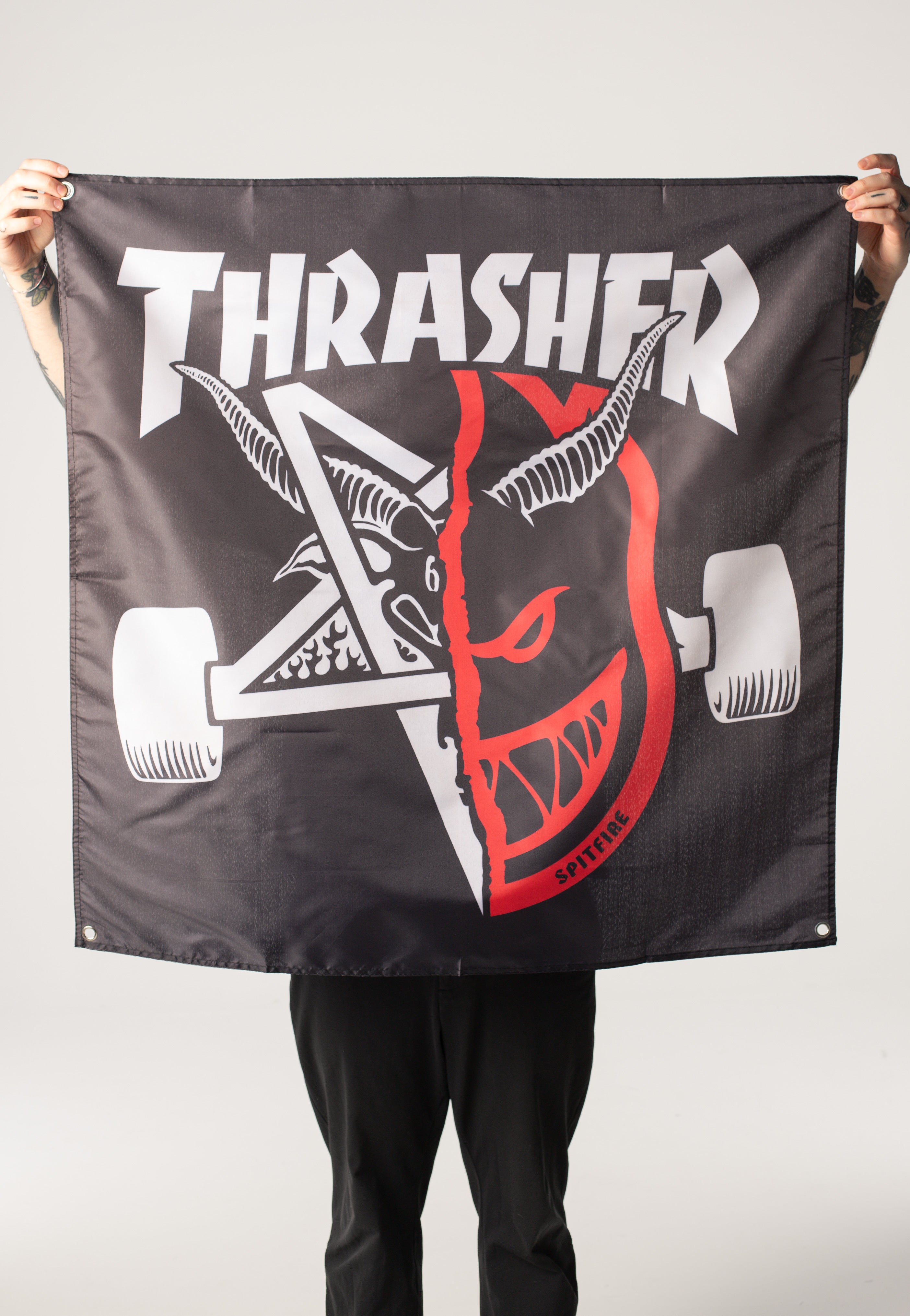 Thrasher x Spitfire - Thrash & Burn Black - Flag | Women-Image