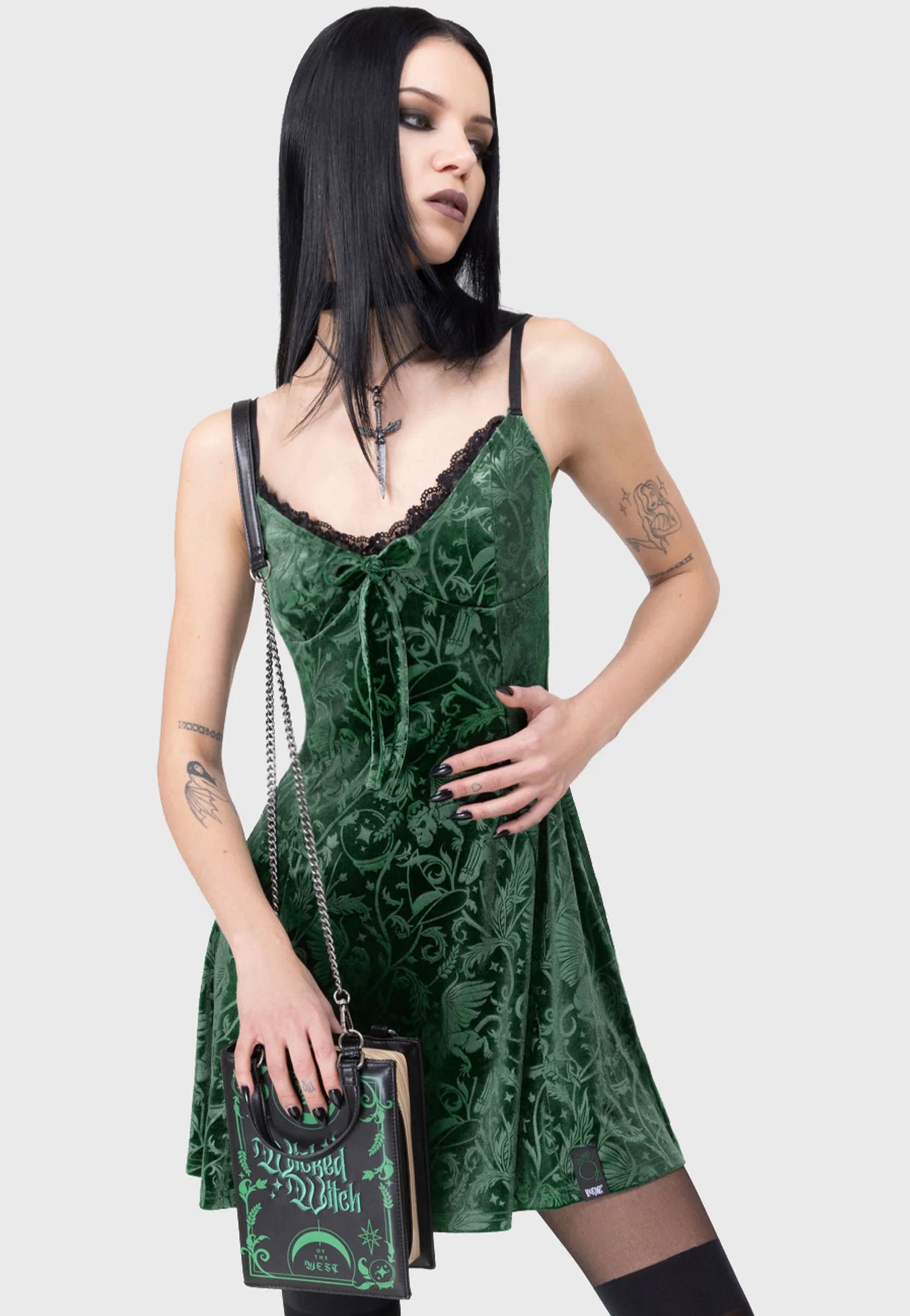 Killstar x Wizard Of OZ - Truly Wicked Book Black/Green - Bag | Neutral-Image
