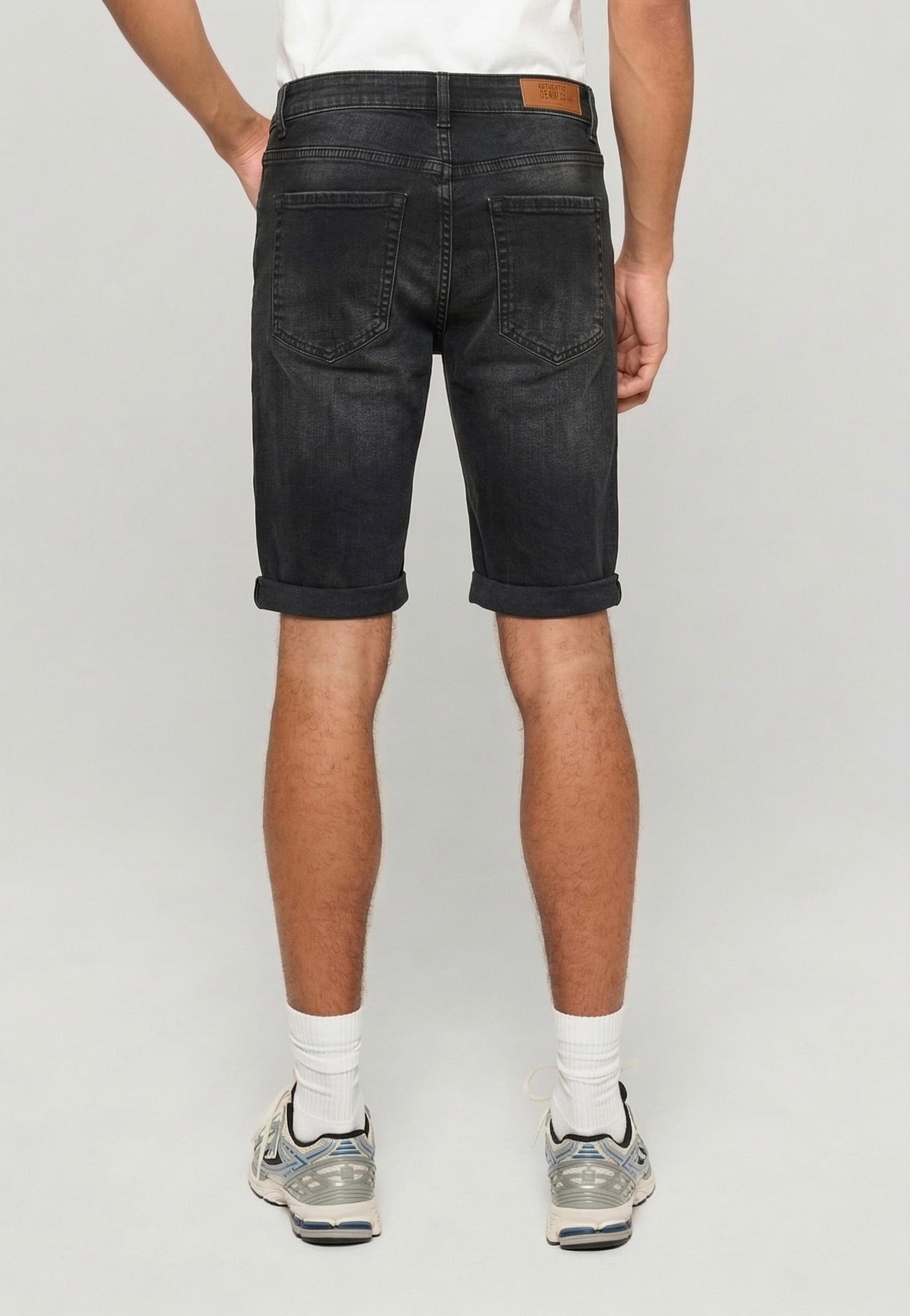 Urban Classics - Basic Slim Black Washed - Shorts | Men-Image