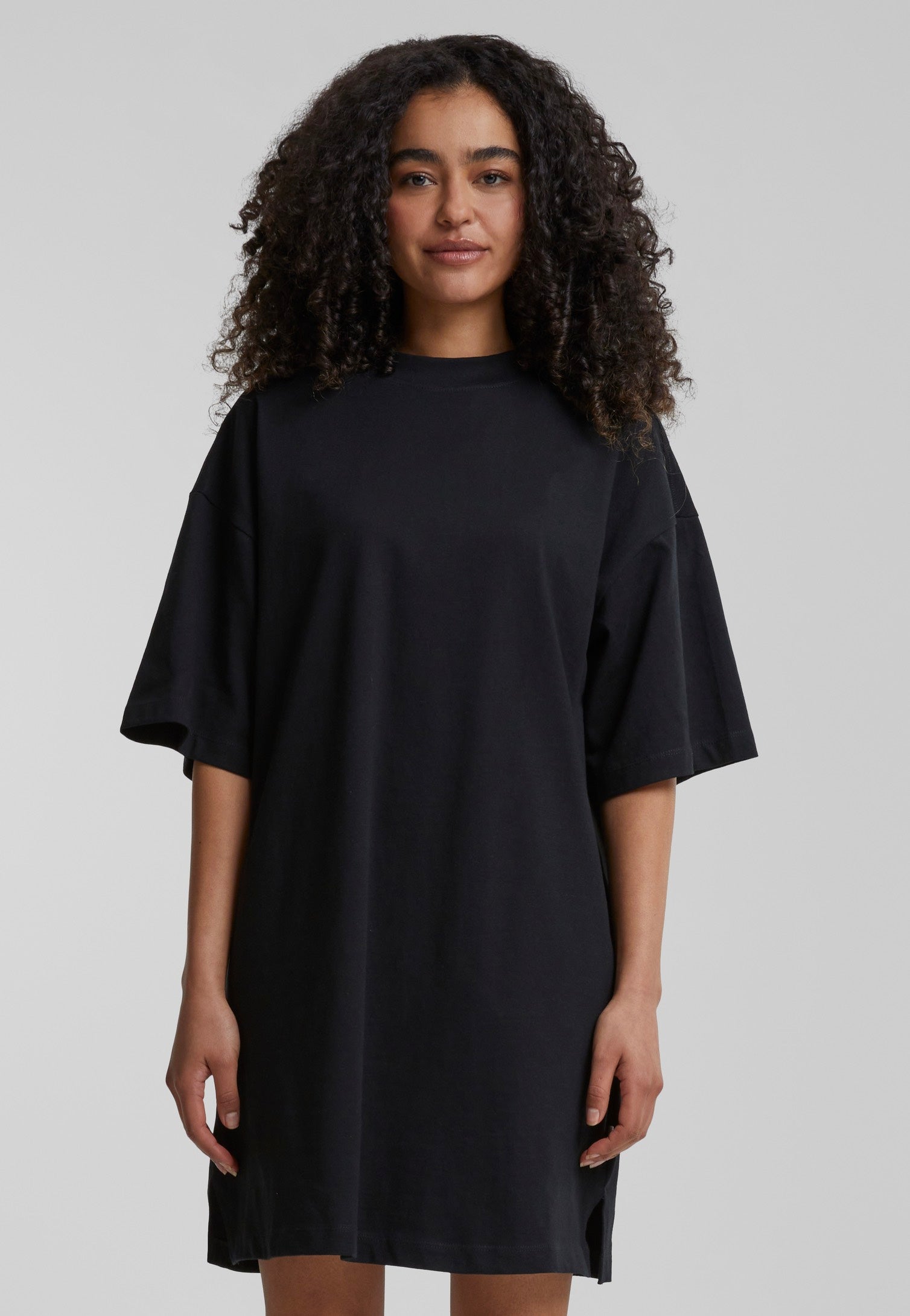 Urban Classics - Ladies Organic Heavy Oversized Tee Black - Dress | Women-Image