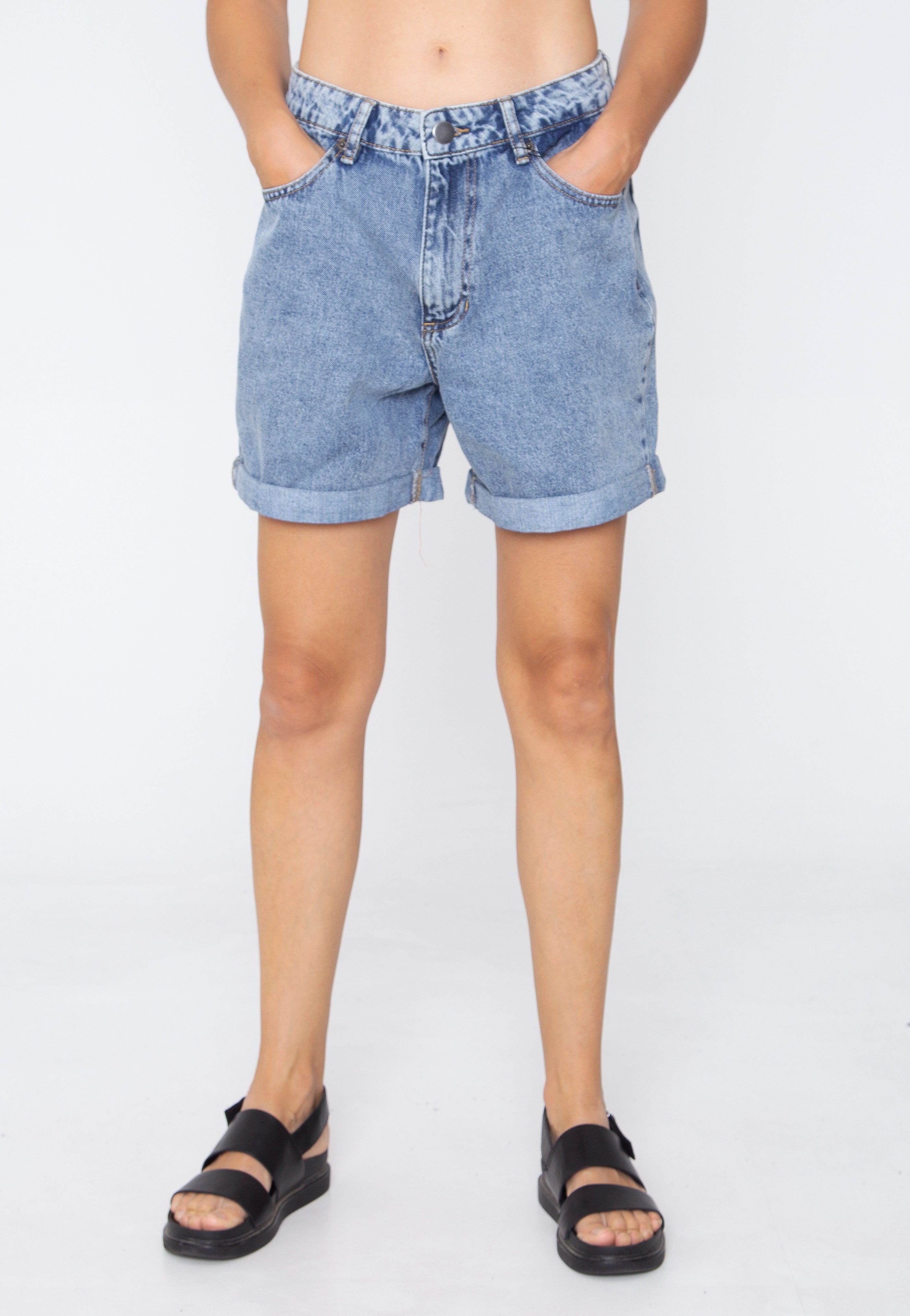 Urban Classics - Ladies High Waist Boyfriend Tinted Lightblue Washed - Shorts | Women-Image