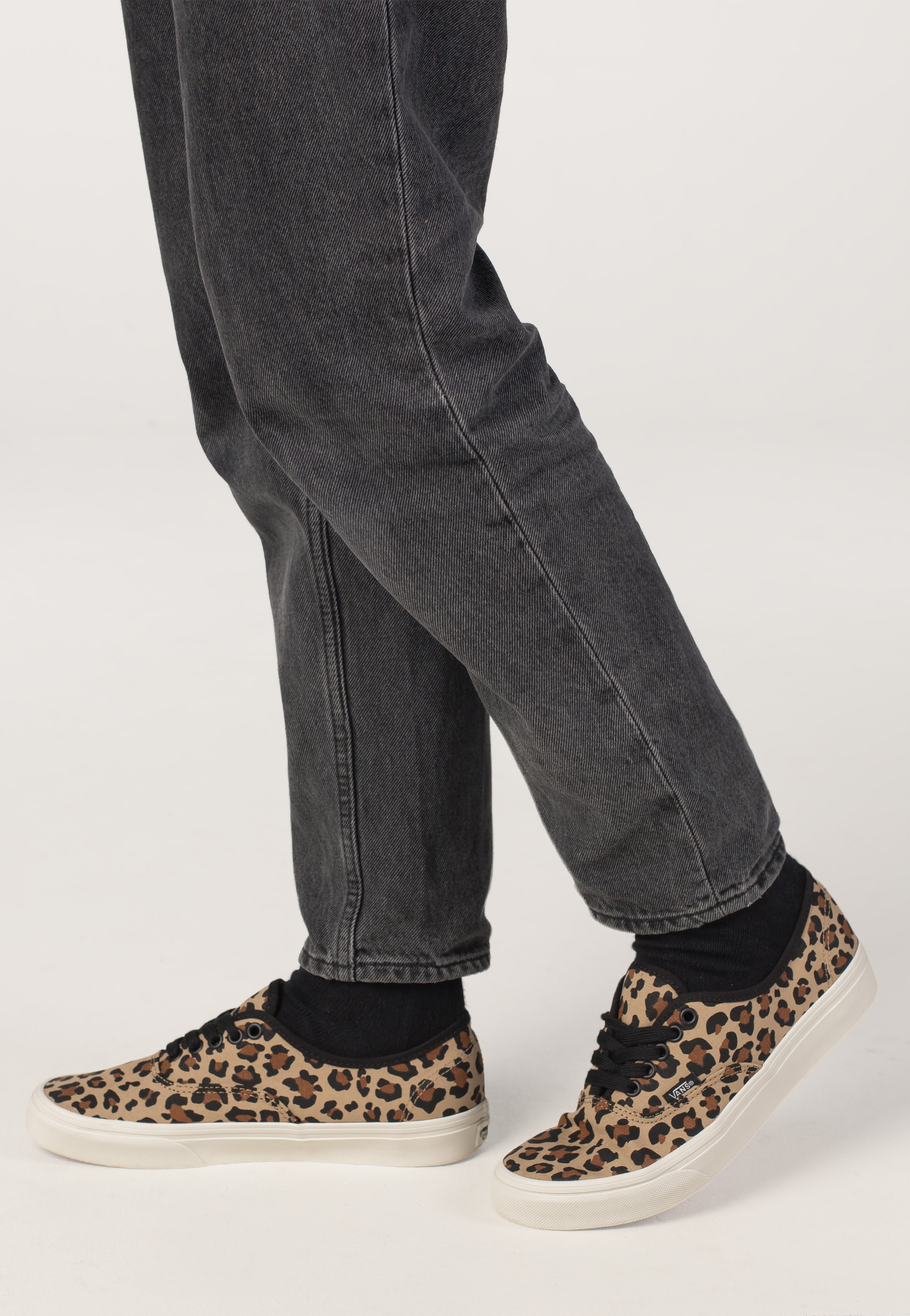 Vans - Authentic Animalier Leopard - Girl Shoes | Women-Image