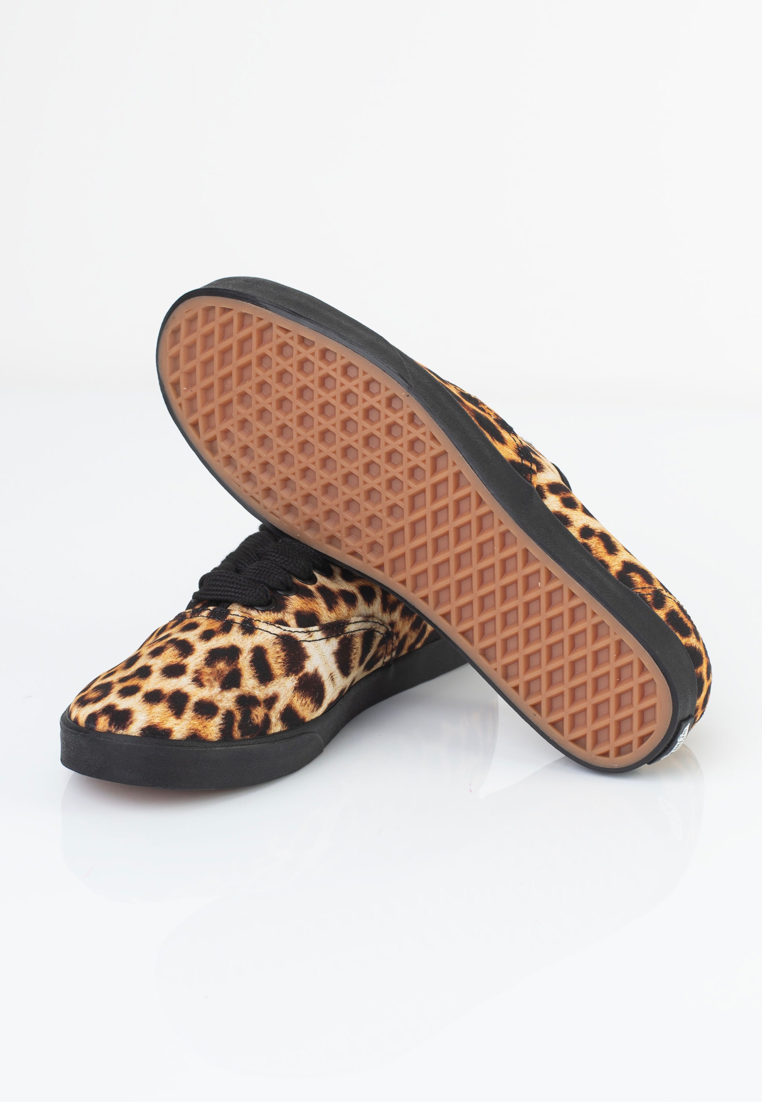 Vans - Authentic Lowpro Leopard - Girl Shoes | Women-Image