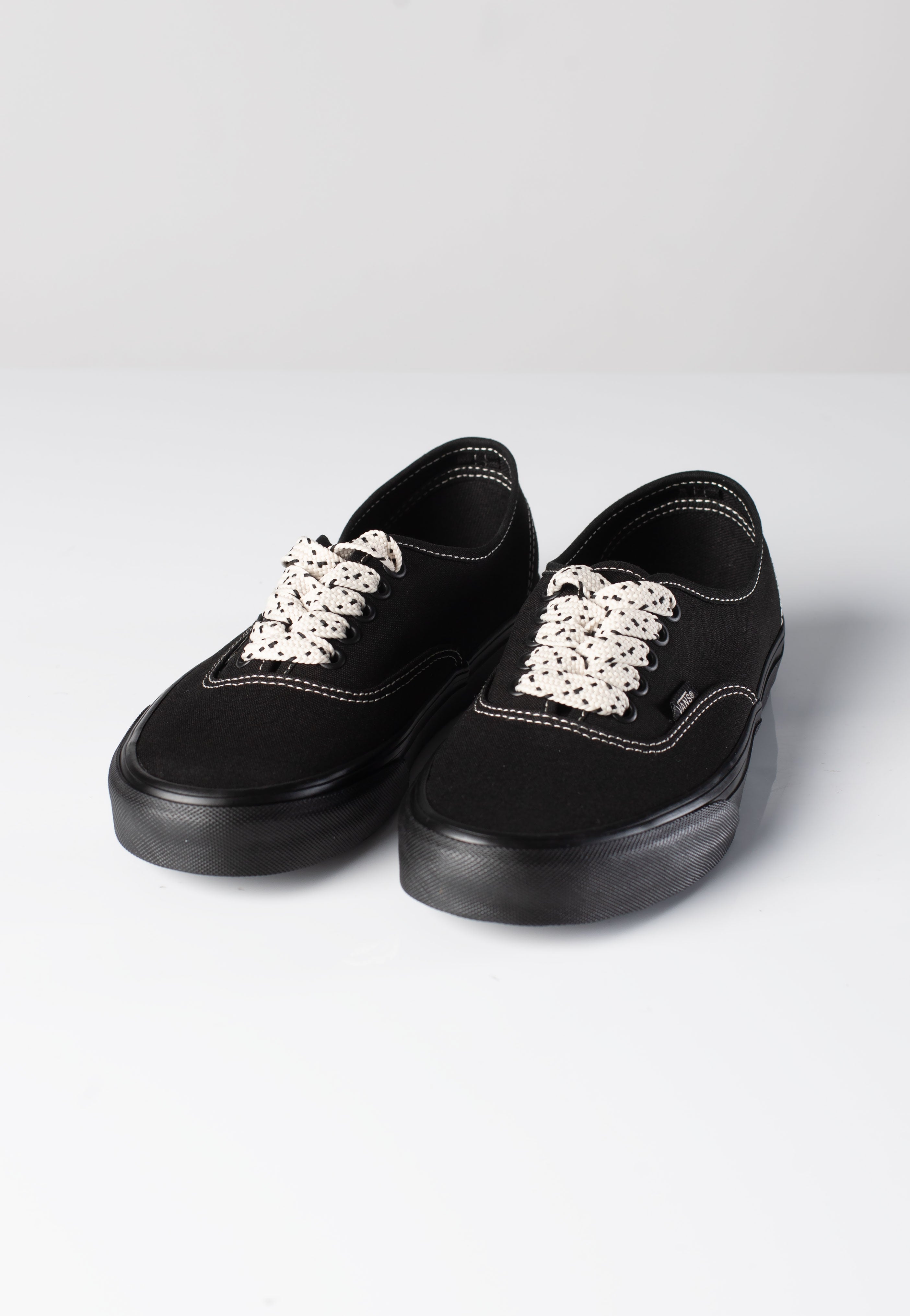 Vans - Authentic Mono Black - Shoes | Neutral-Image