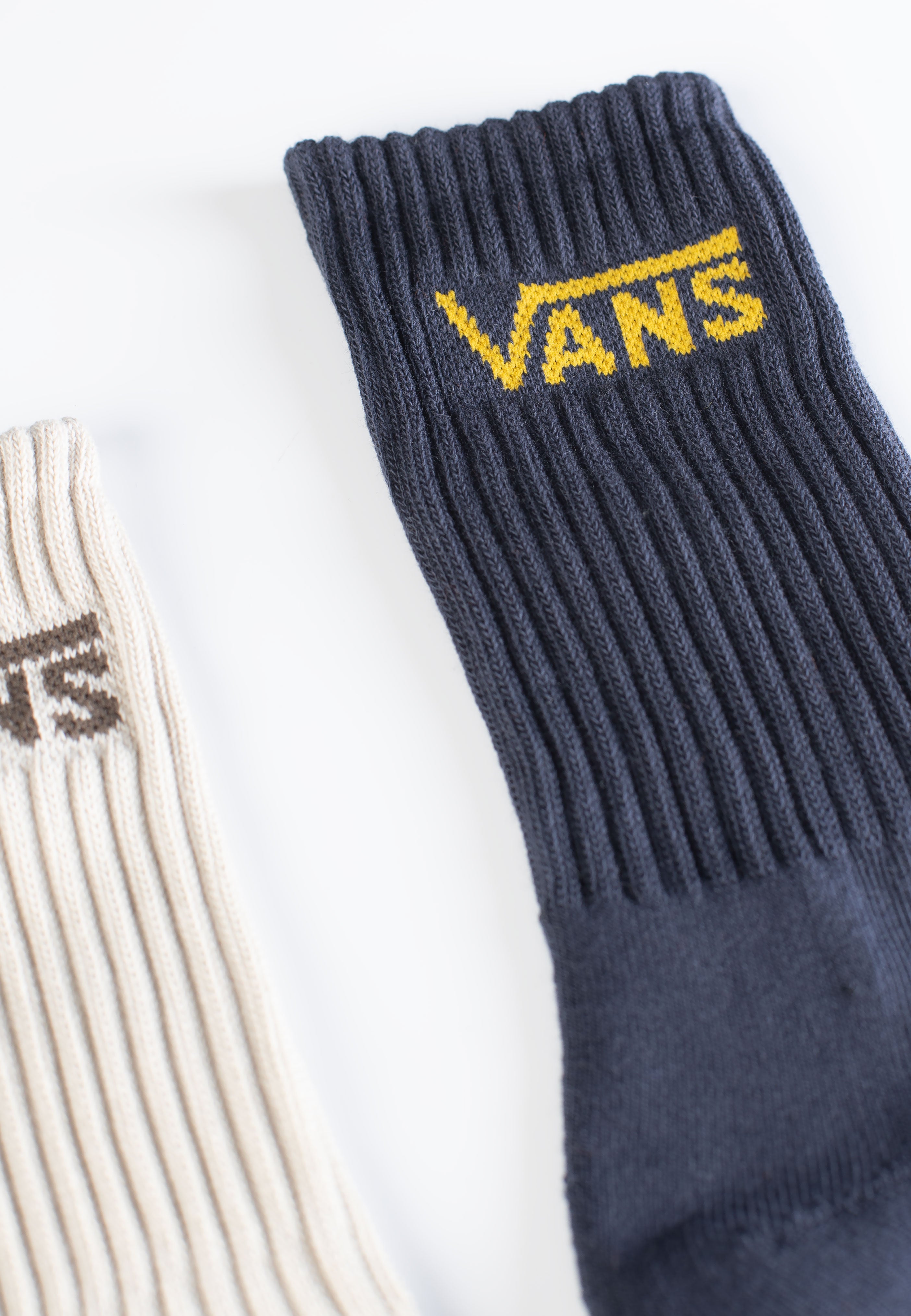 Vans - Classic Crew Parisian Night - Socks | Neutral-Image