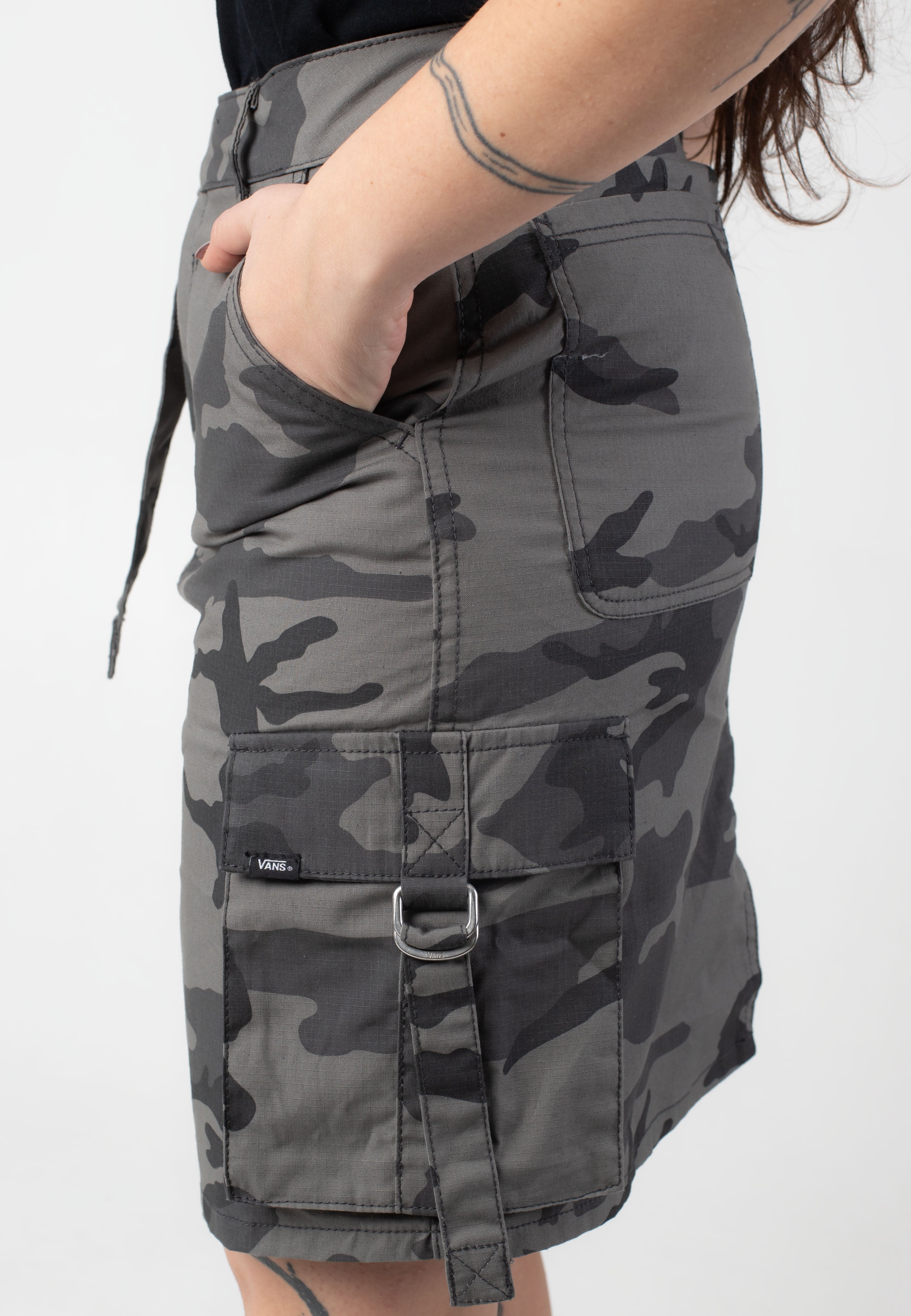 Vans - Cobra Cargo Black/Parisian Night - Skirt | Women-Image