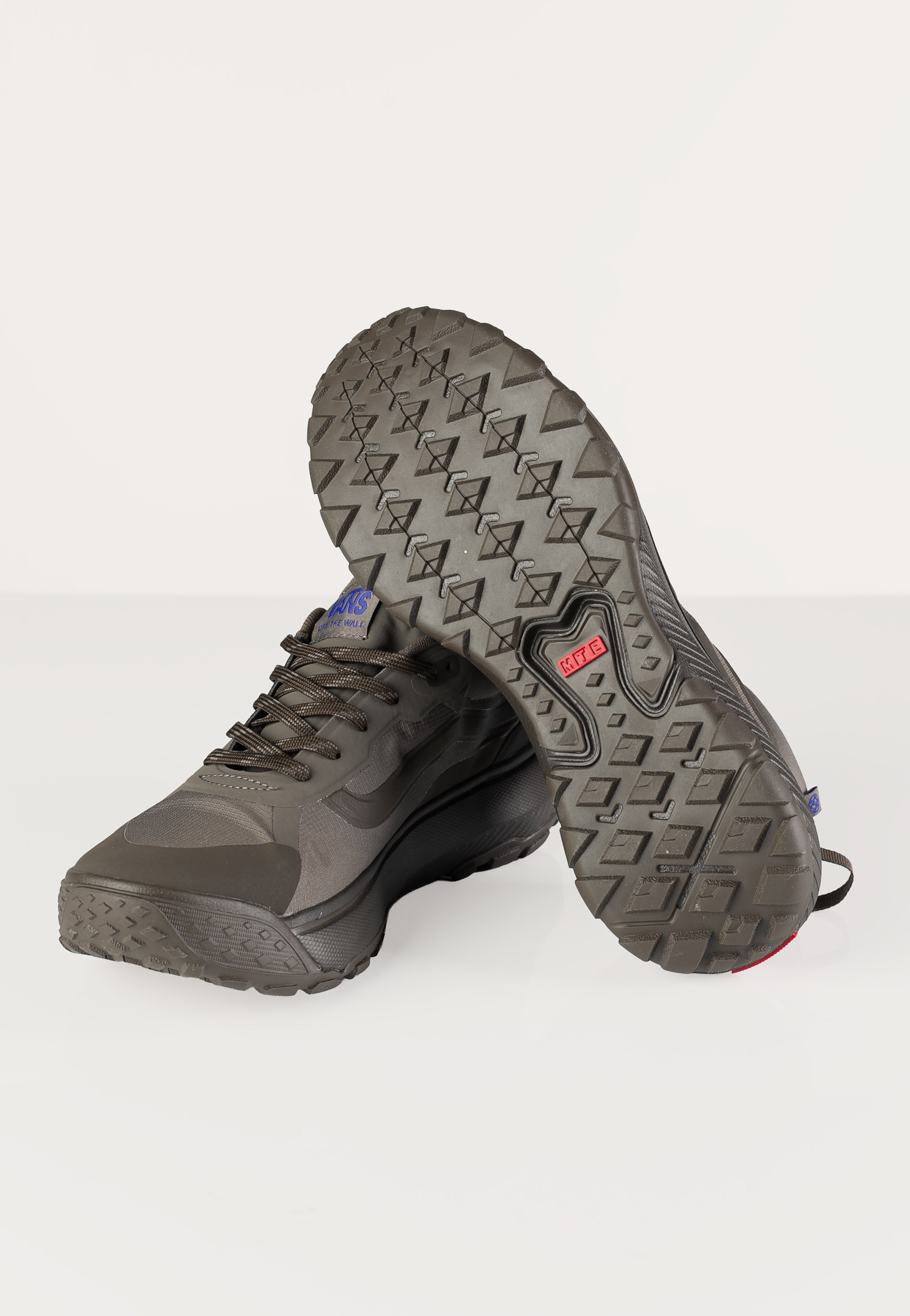 Vans - Crosspath Bungee Cord/Coal Brown - Shoes | Men-Image