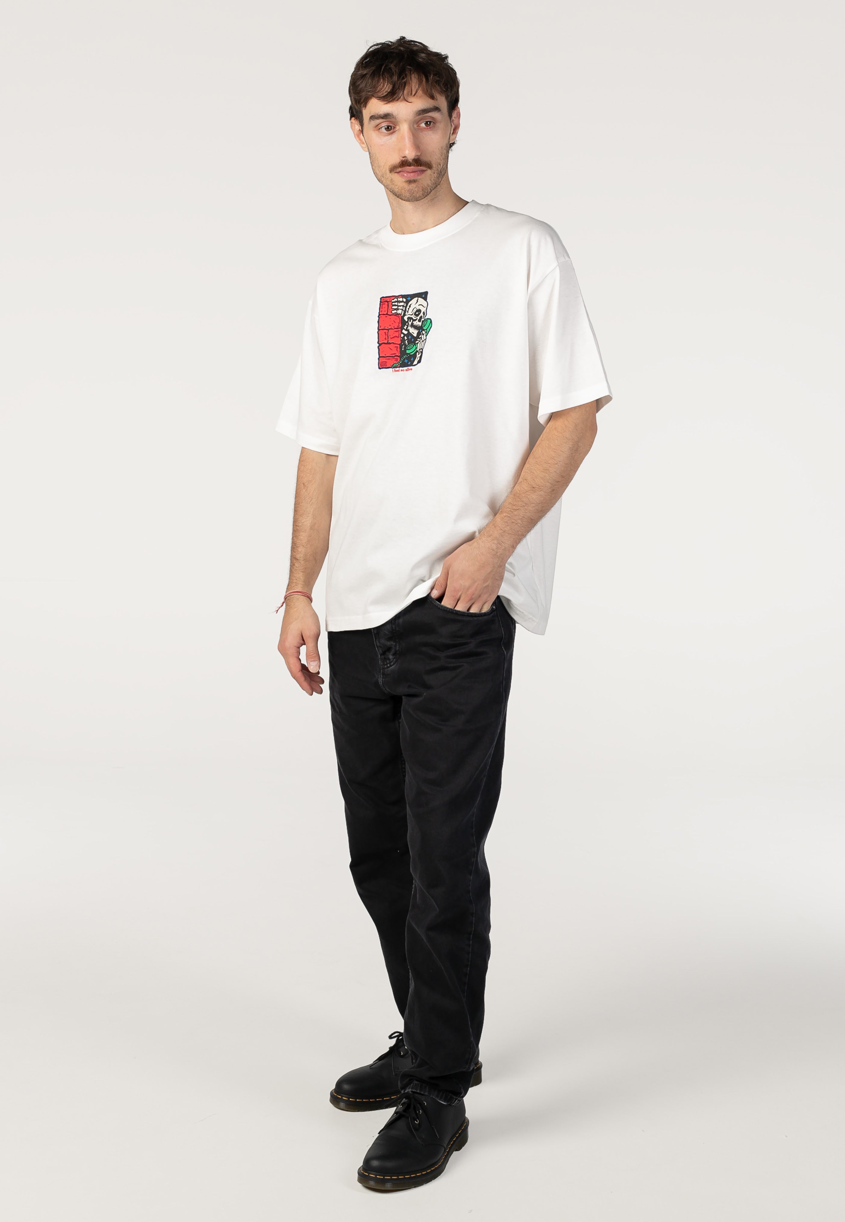 Vans - Feel So Alive White - T-Shirt | Men-Image